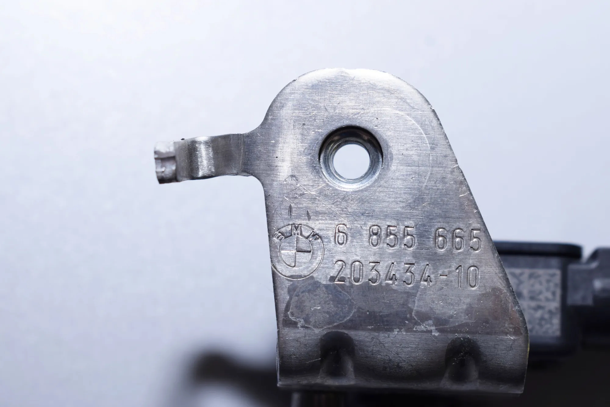 Front Left Height Level Sensor – OEM 6855665 · BMW i3 (I01) Electric 2019 – 5