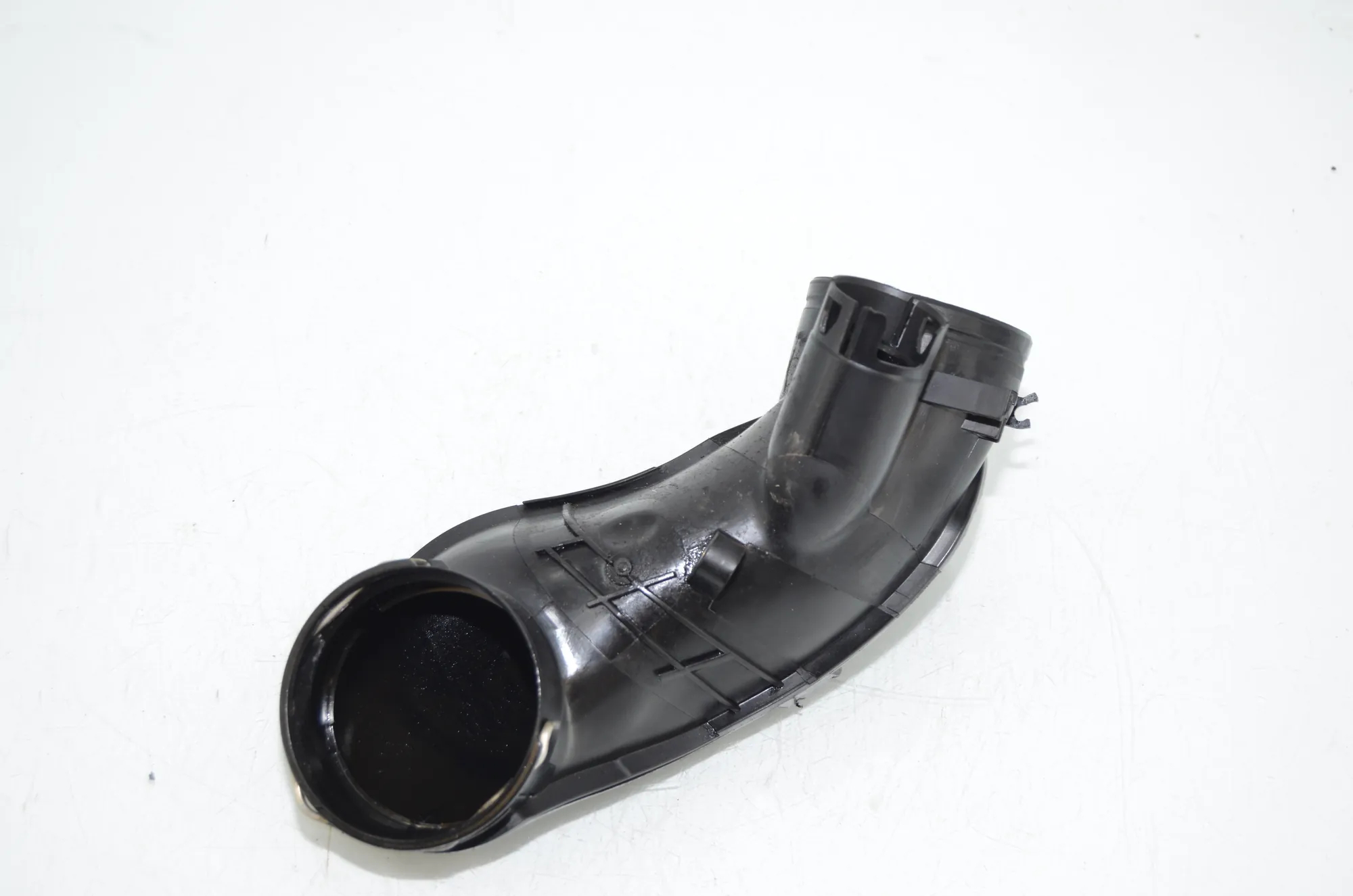 Air Intake Tube – OEM 7807493 · BMW 4 Gran Coupe (F36) 430 d 2016 – 2