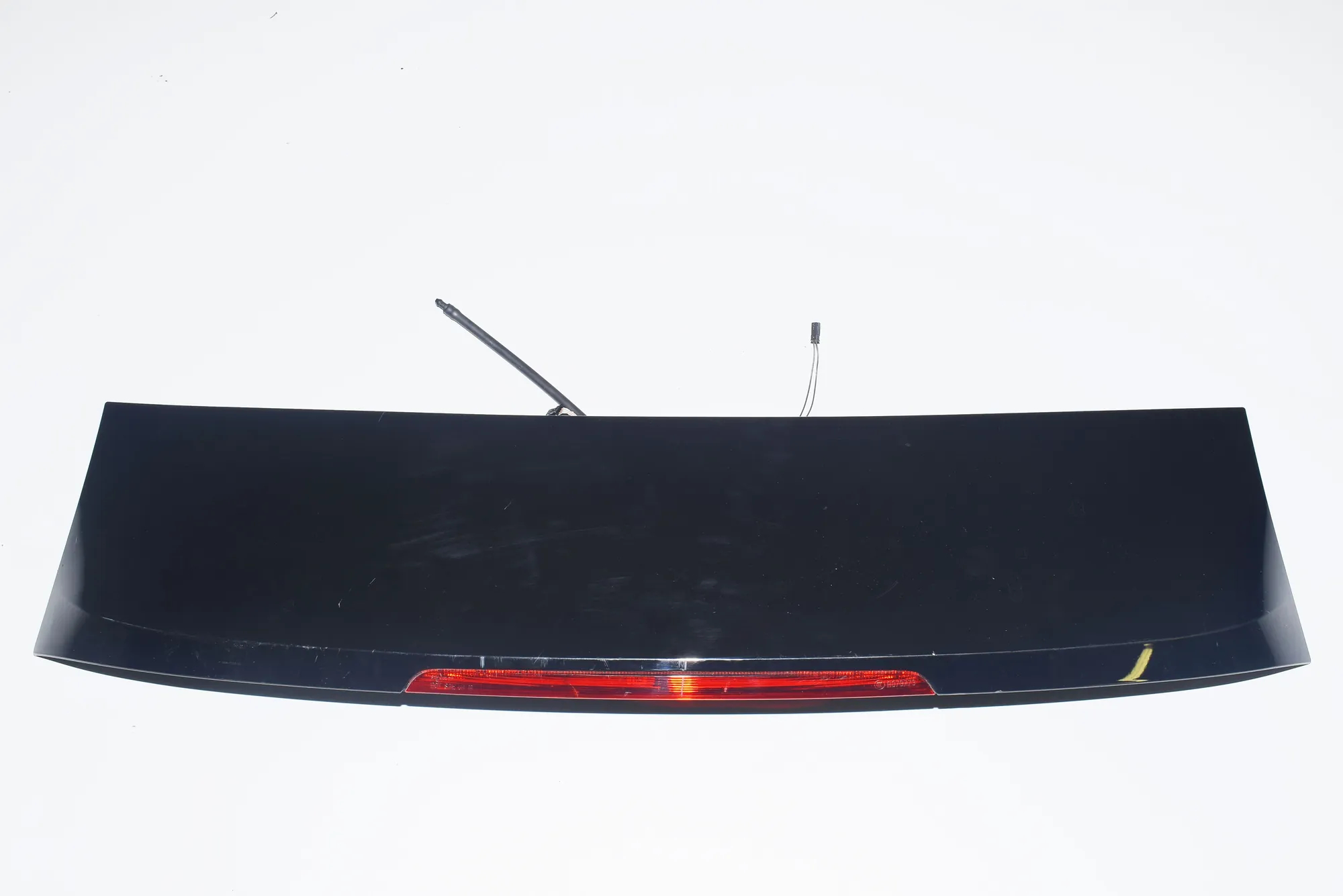 Tailgate Bootlid Spoiler – OEM 7305042 · BMW i3 (I01) Electric 2019