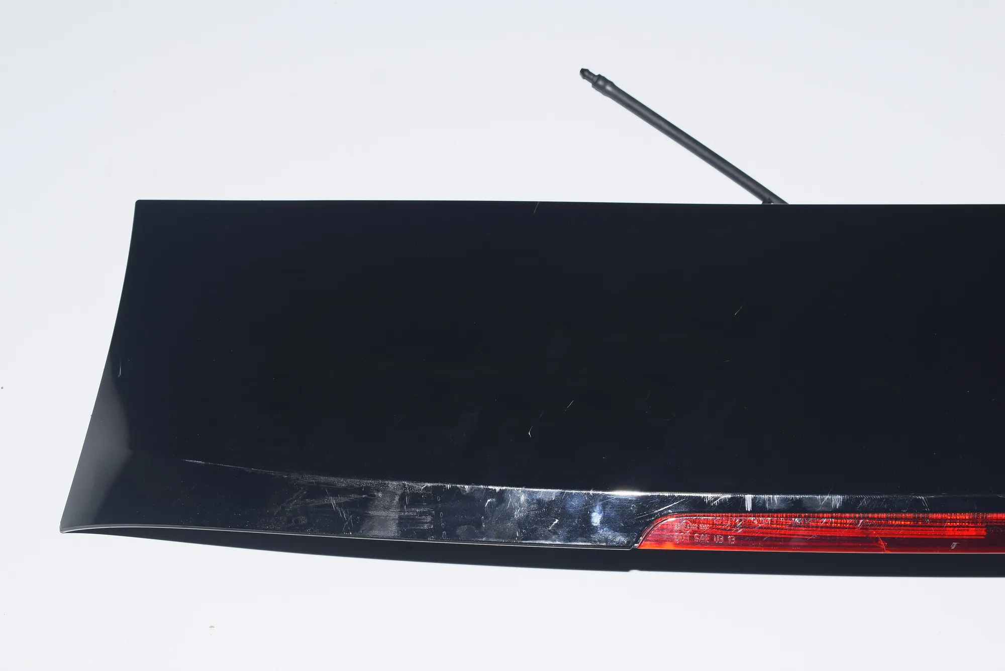 Tailgate Bootlid Spoiler – OEM 7305042 · BMW i3 (I01) Electric 2019 – 5