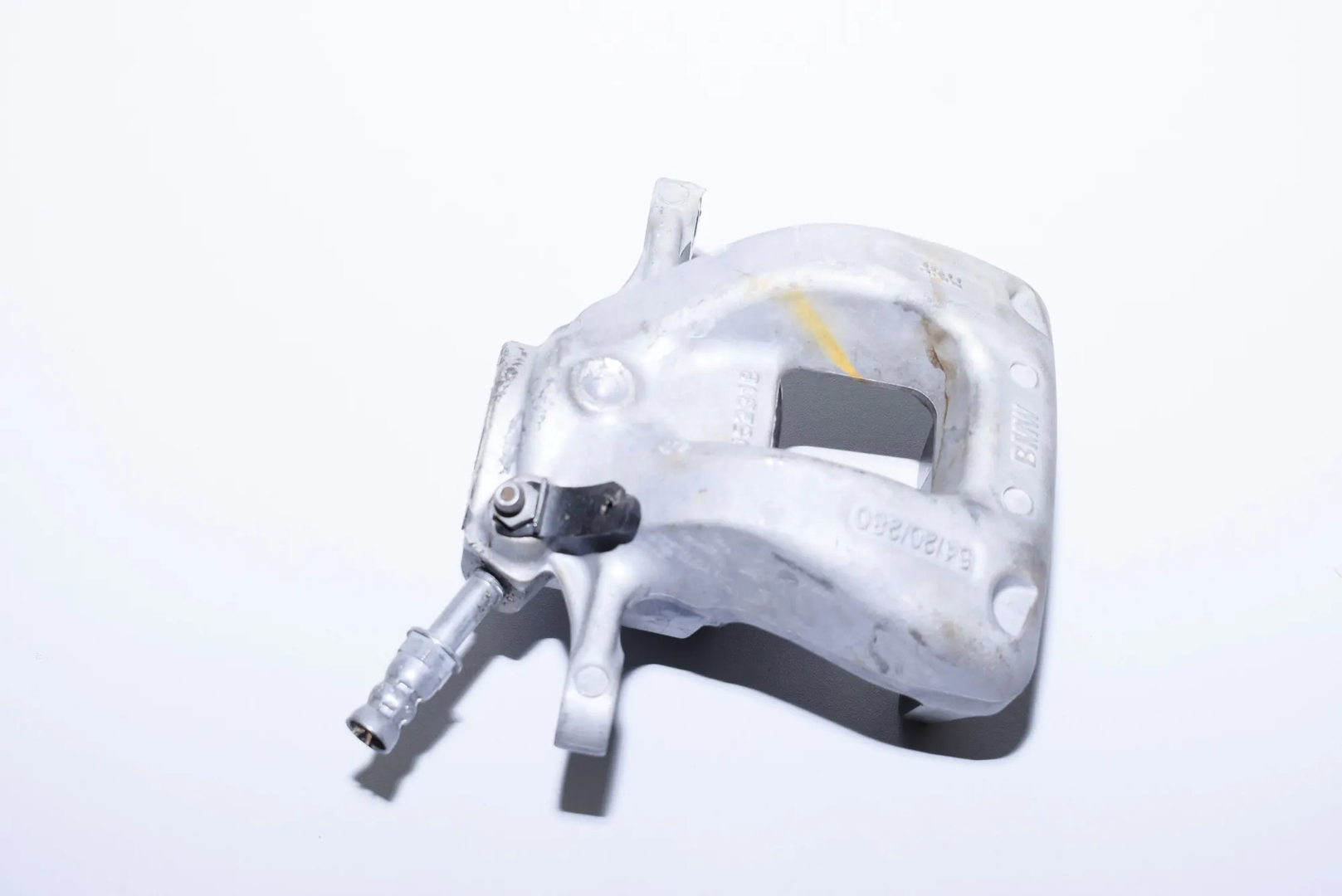 Front Left Brake Caliper – OEM 45231B · BMW i3 (I01) Electric 2019 – 4