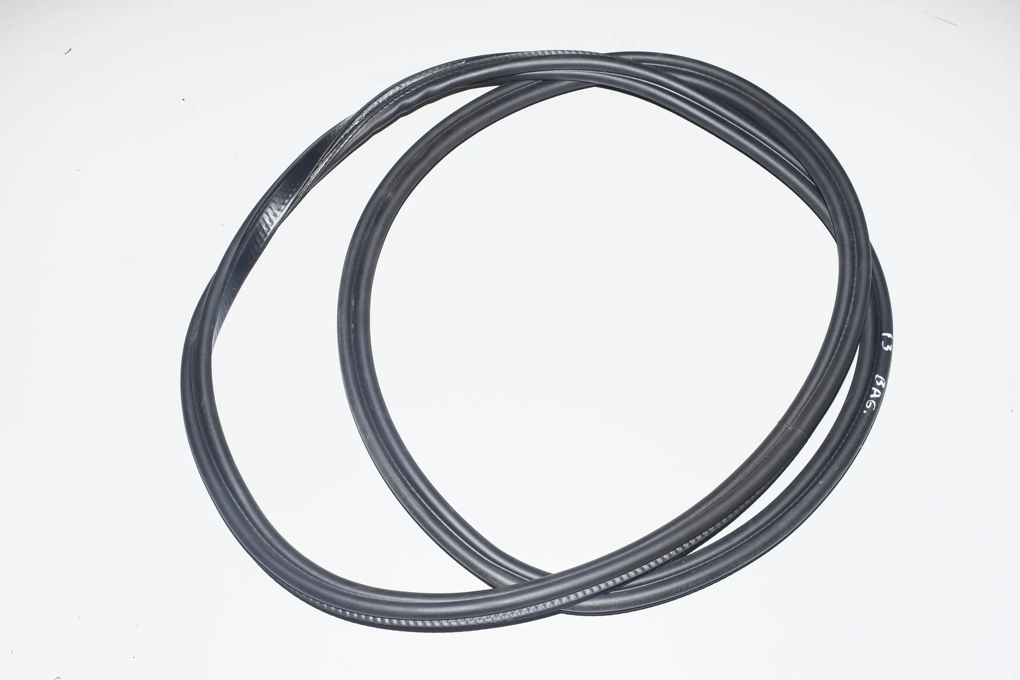 Tailgate Rubber Seal – OEM 7296906 · BMW i3 (I01) Electric 2019