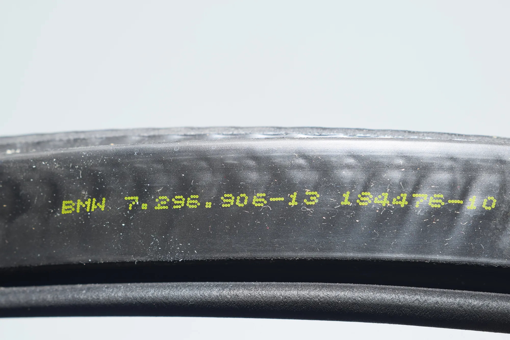 Tailgate Rubber Seal – OEM 7296906 · BMW i3 (I01) Electric 2019 – 4