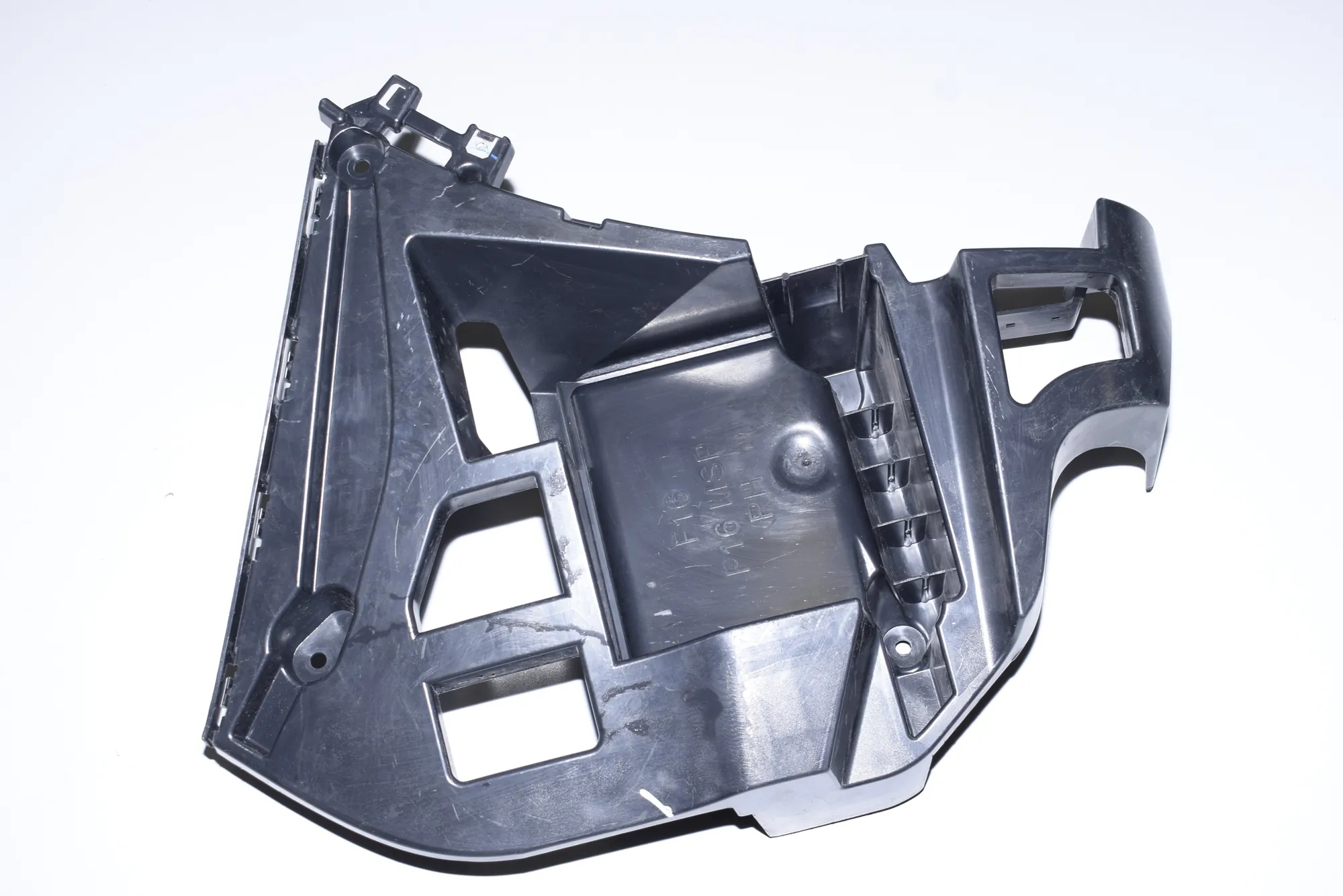 Rear Right Bumper Bracket – OEM 7319830 · BMW X6 (F16, F86) BMW X6 (F16, F86) 2015 – 6