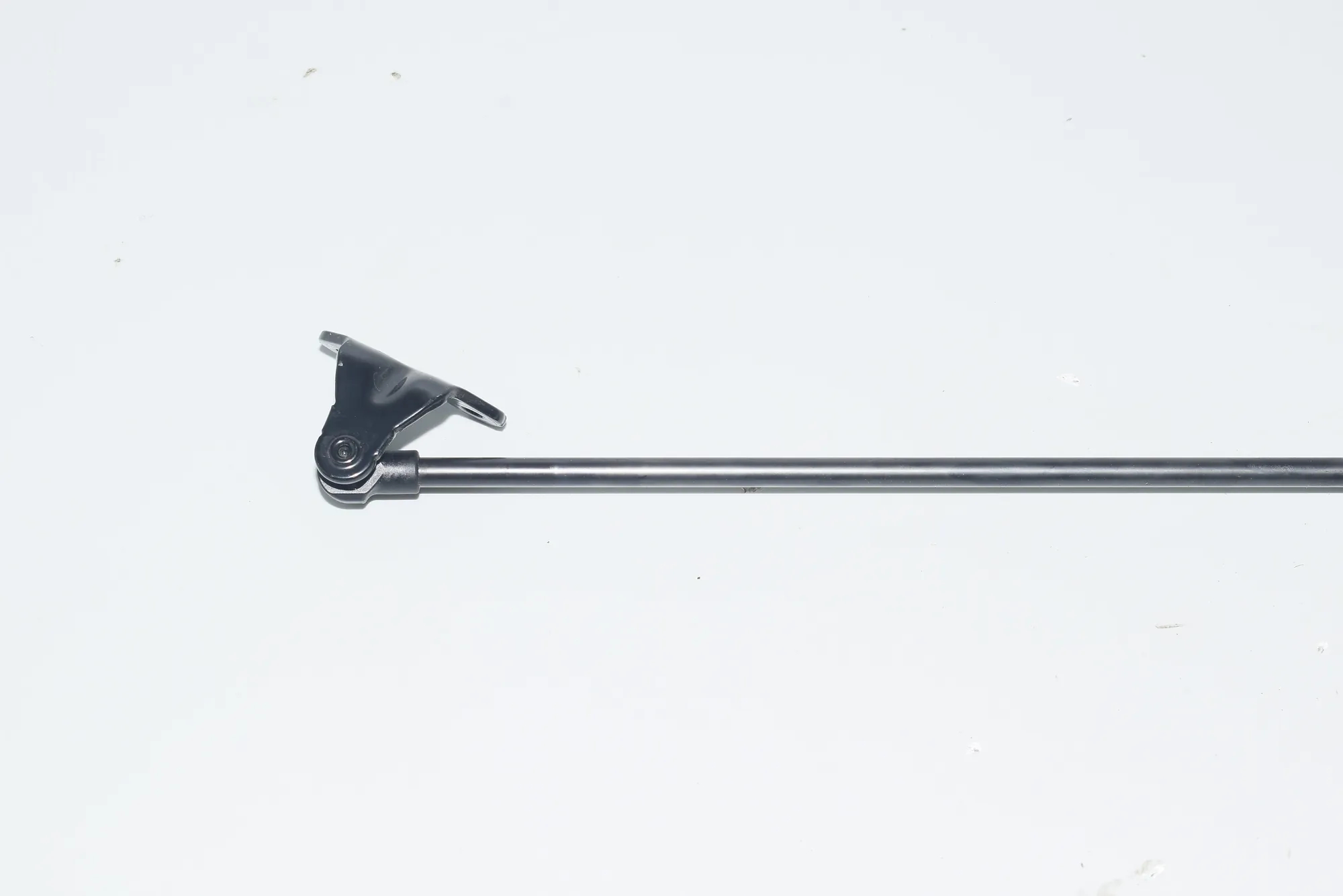 Left Side Tailgate Gas Strut – OEM 7296775 · BMW i3 (I01) Electric 2019 – 4