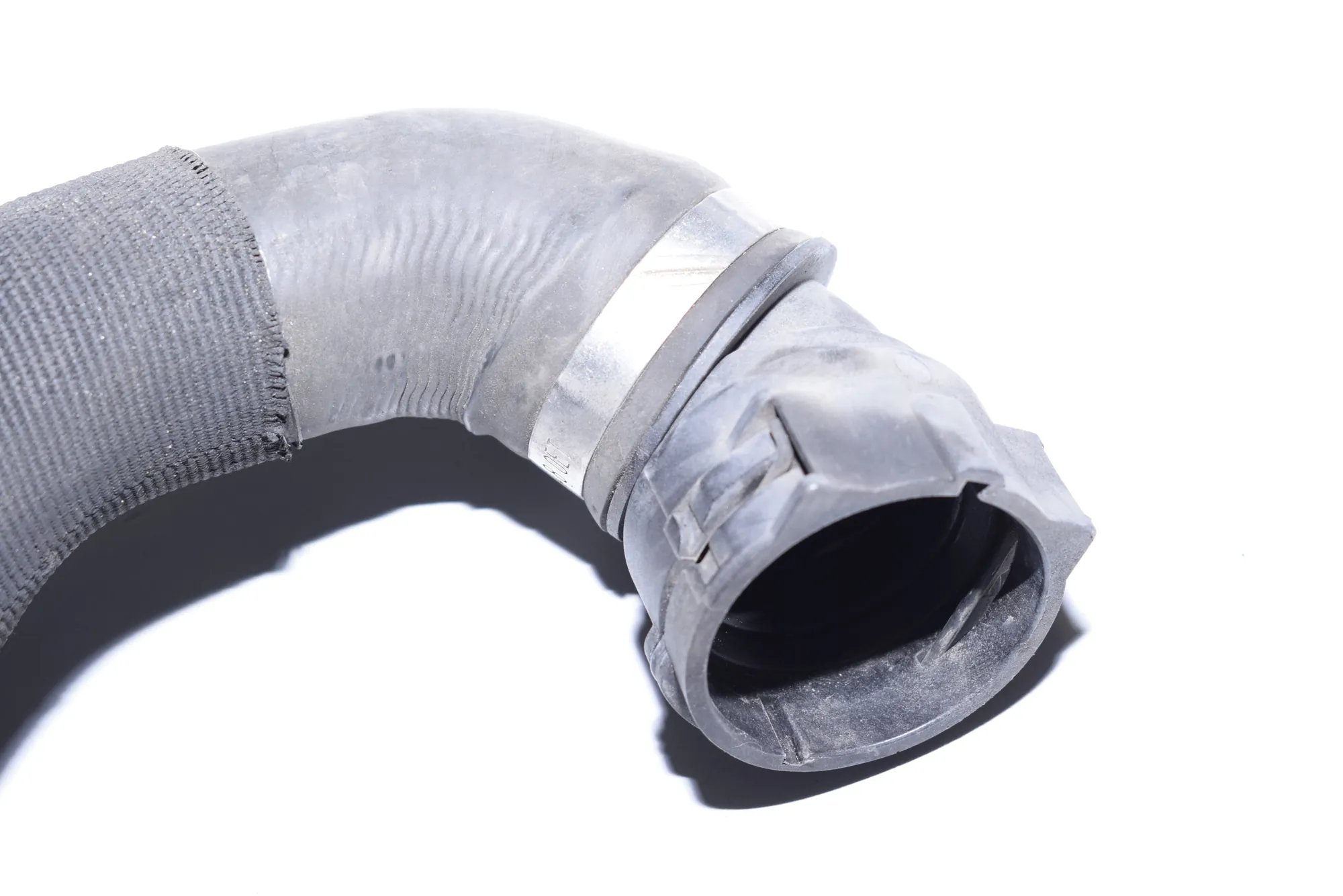 Left Side Intercooler Hose – OEM 7796870 · BMW 1 (E87) 120 d 2007 – 2