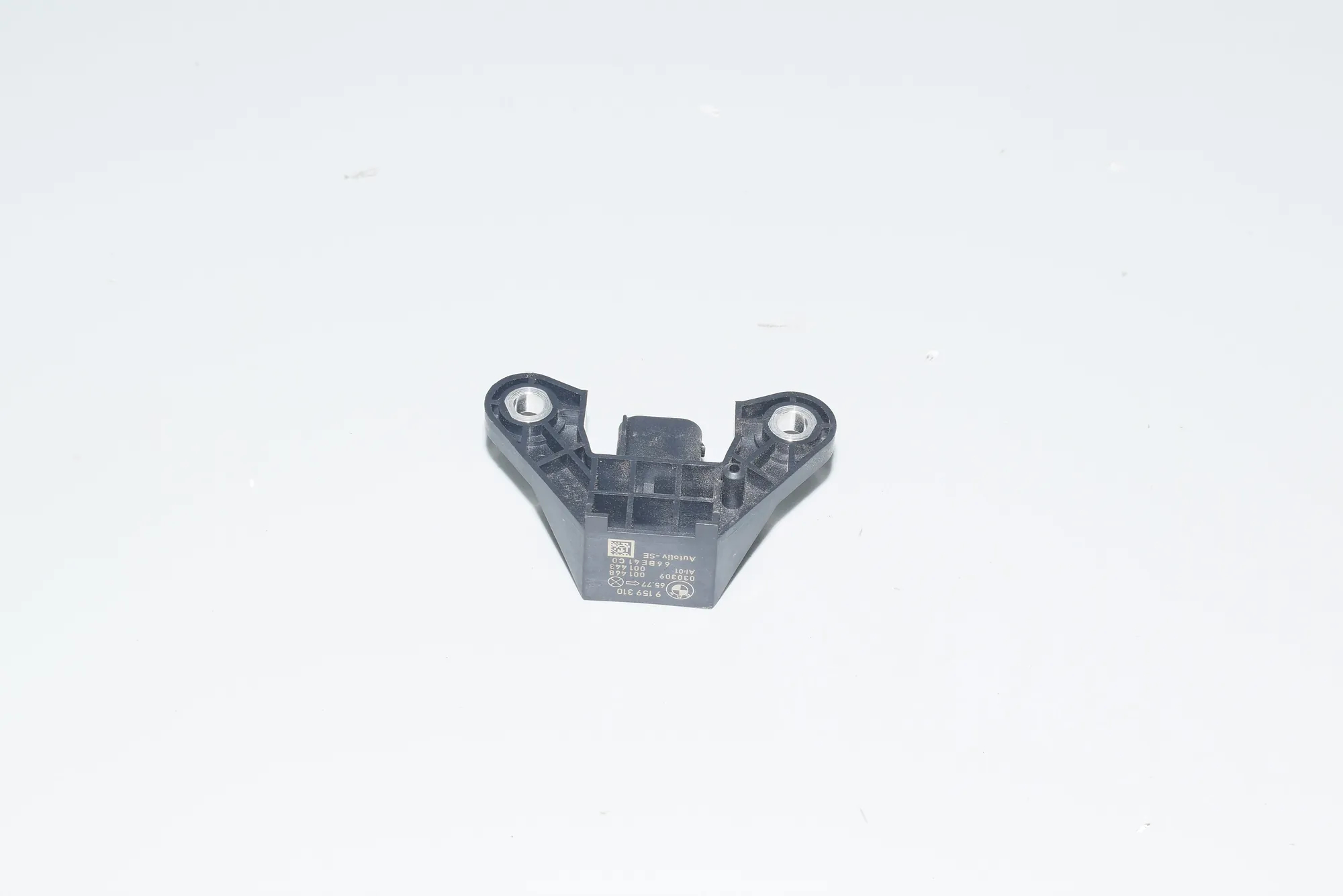 Front Left Impact Sensor – OEM 9159310 · BMW 7 (F01, F02) 730 d 2009 – 4