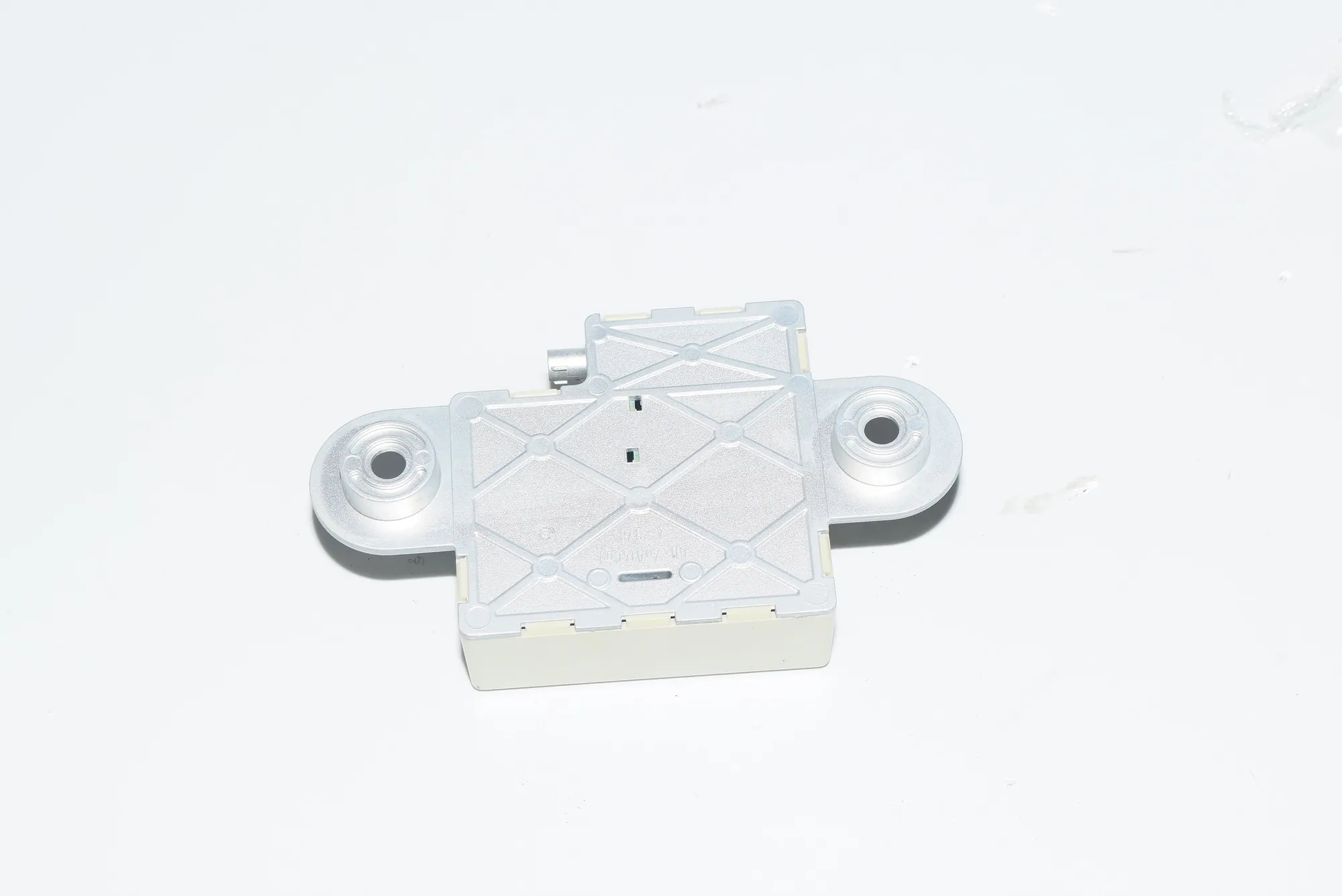 Antenna – OEM 6935024 · BMW 7 (F01, F02) 730 d 2009 – 2
