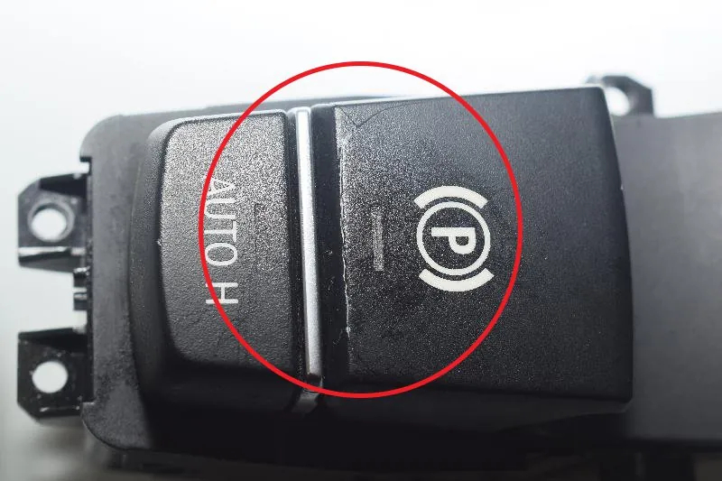 Handbrake Button – OEM 9159997 · BMW 7 (F01, F02) 730 d 2009 – 2
