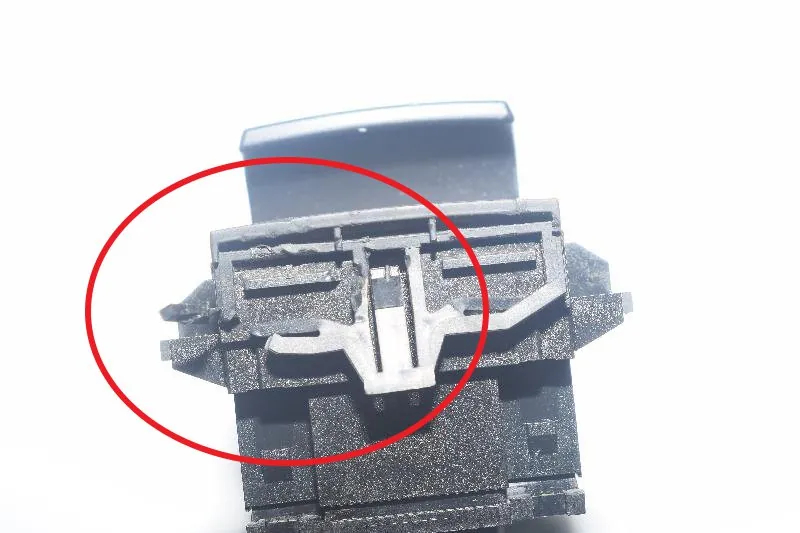 Handbrake Button – OEM 9159997 · BMW 7 (F01, F02) 730 d 2009 – 3
