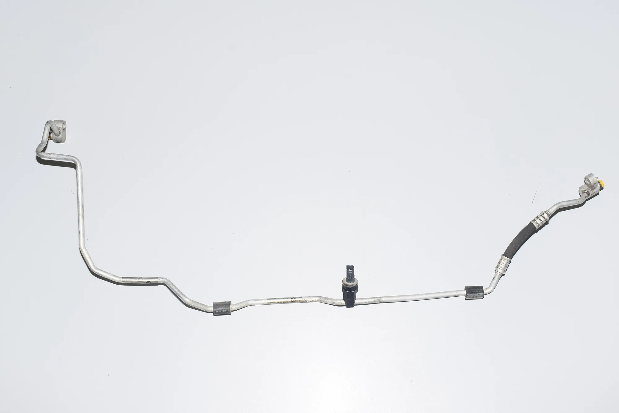 A/C Air Con Hose Pipe – OEM 9120003 · BMW 7 (F01, F02) BMW 7 (F01, F02)