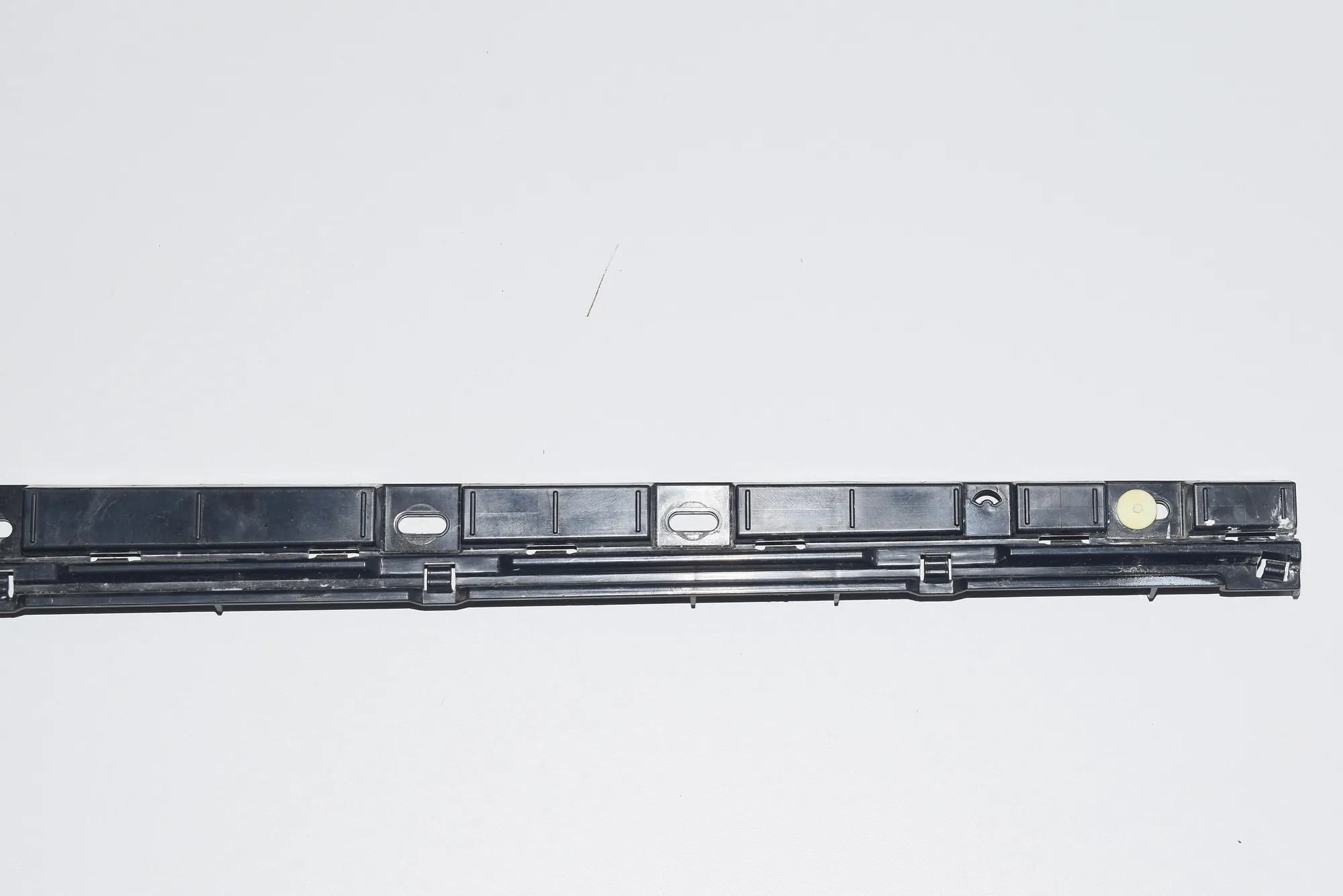 Other Body Parts – OEM 7187101 · BMW 7 (F01, F02) BMW 7 (F01, F02) 2011 – 2