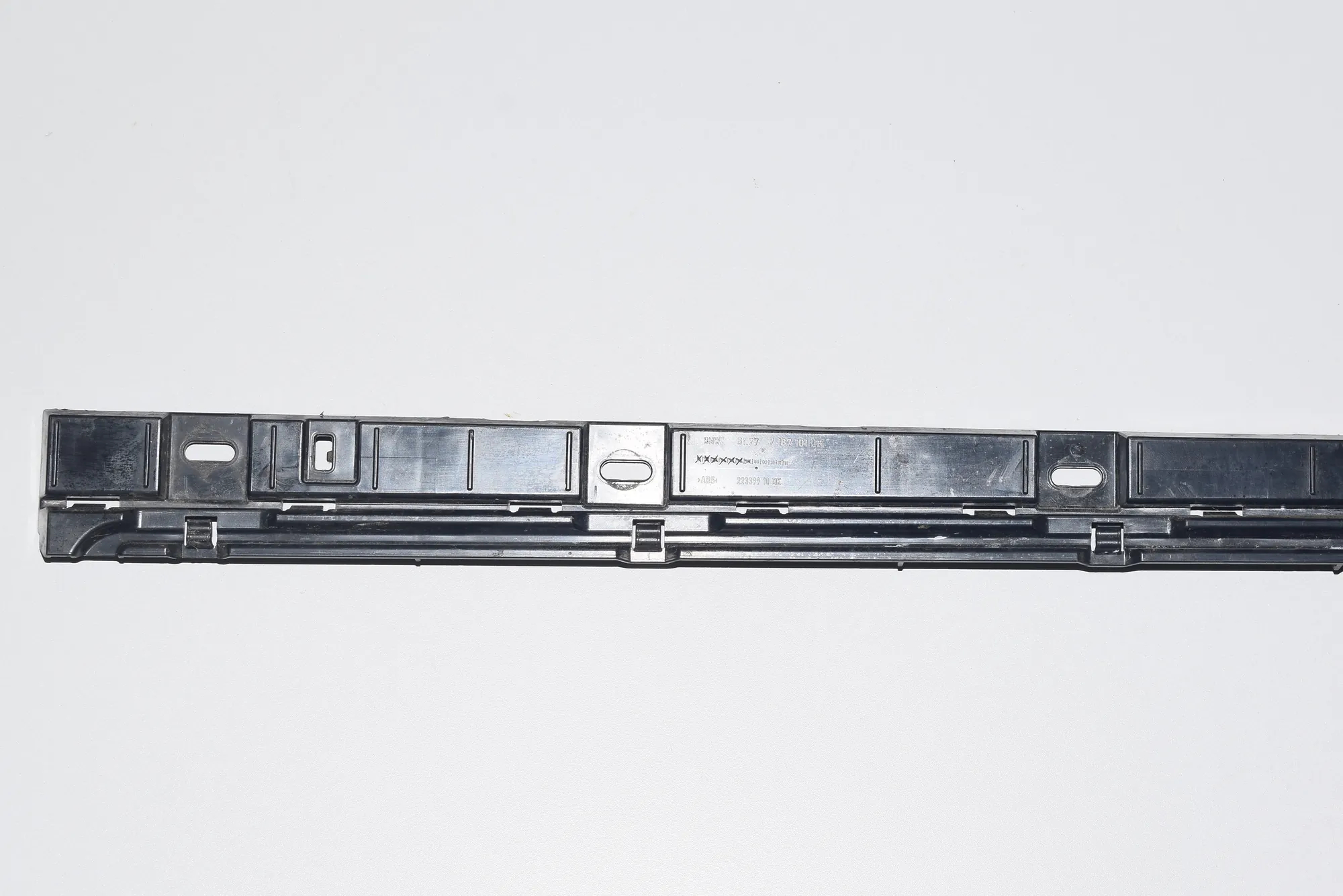 Other Body Parts – OEM 7187101 · BMW 7 (F01, F02) BMW 7 (F01, F02) 2011 – 4