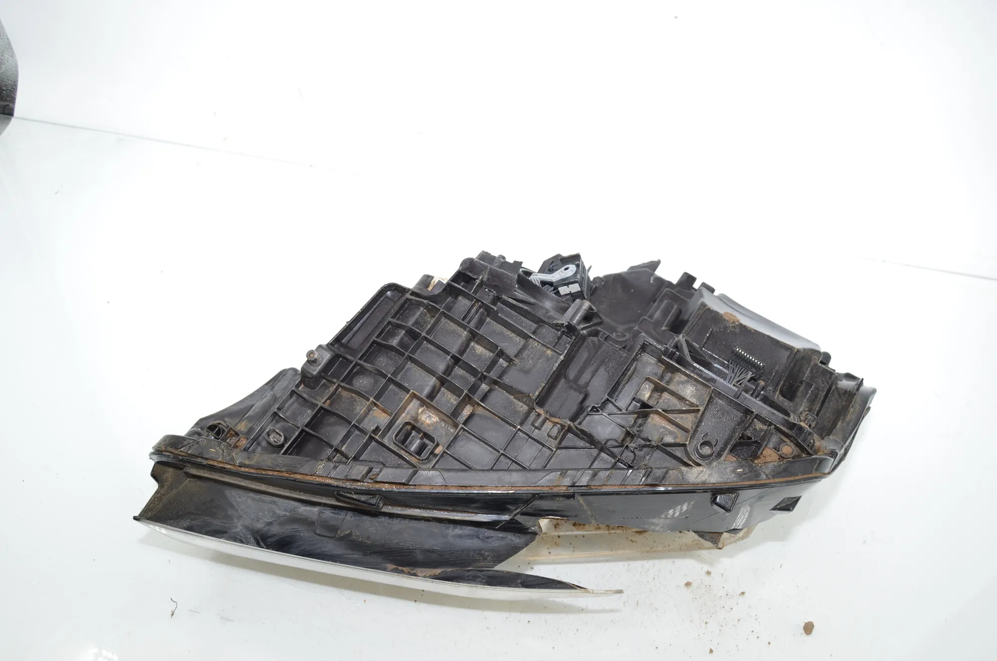 Front Right Headlight – OEM 9450796 · BMW 3 Touring (G21) (2019 - -) 320 d 2024 – 5