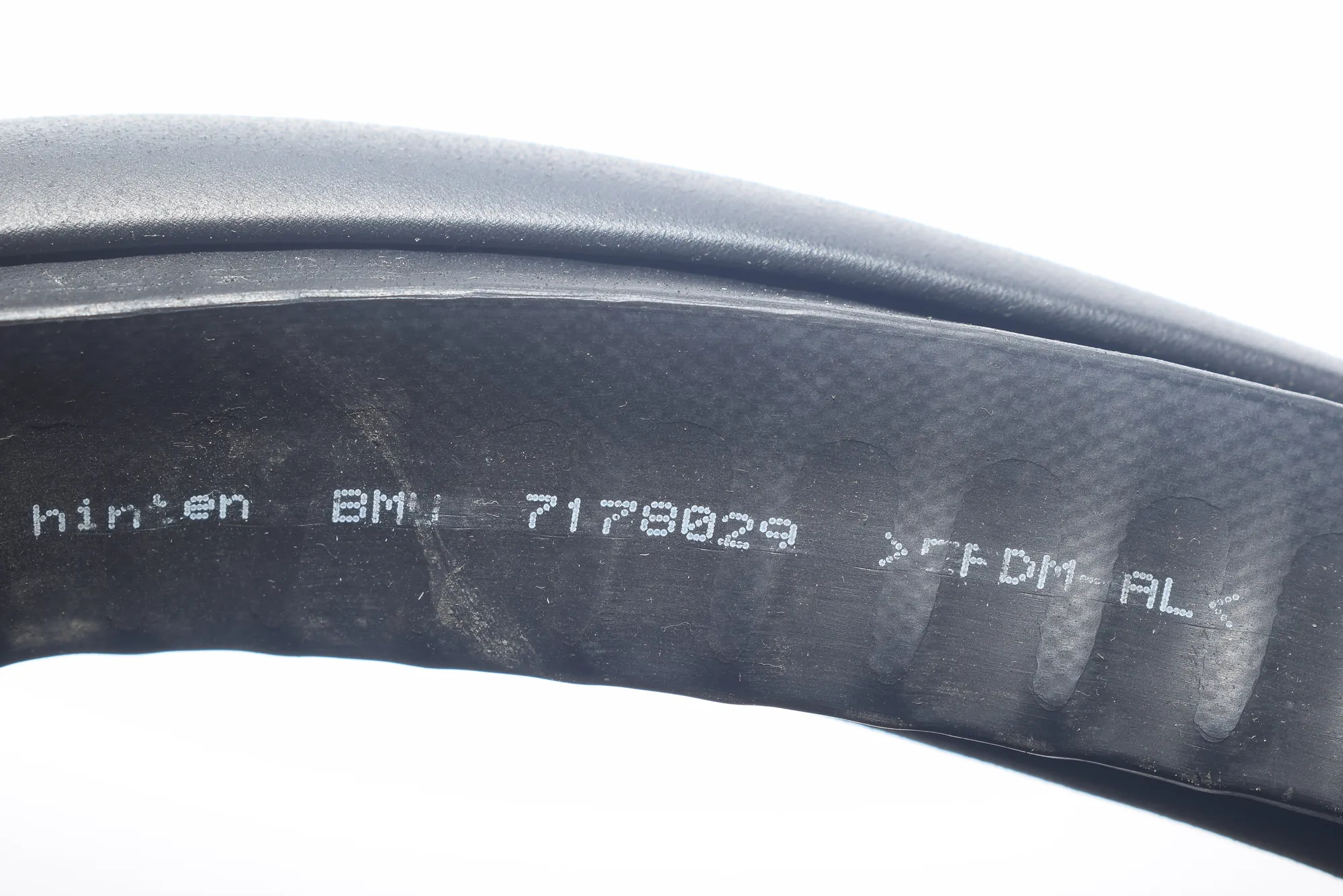 Rear Left Door Seal Rubber – OEM 7178029 · BMW 7 (F01, F02) BMW 7 (F01, F02) 2011 – 5