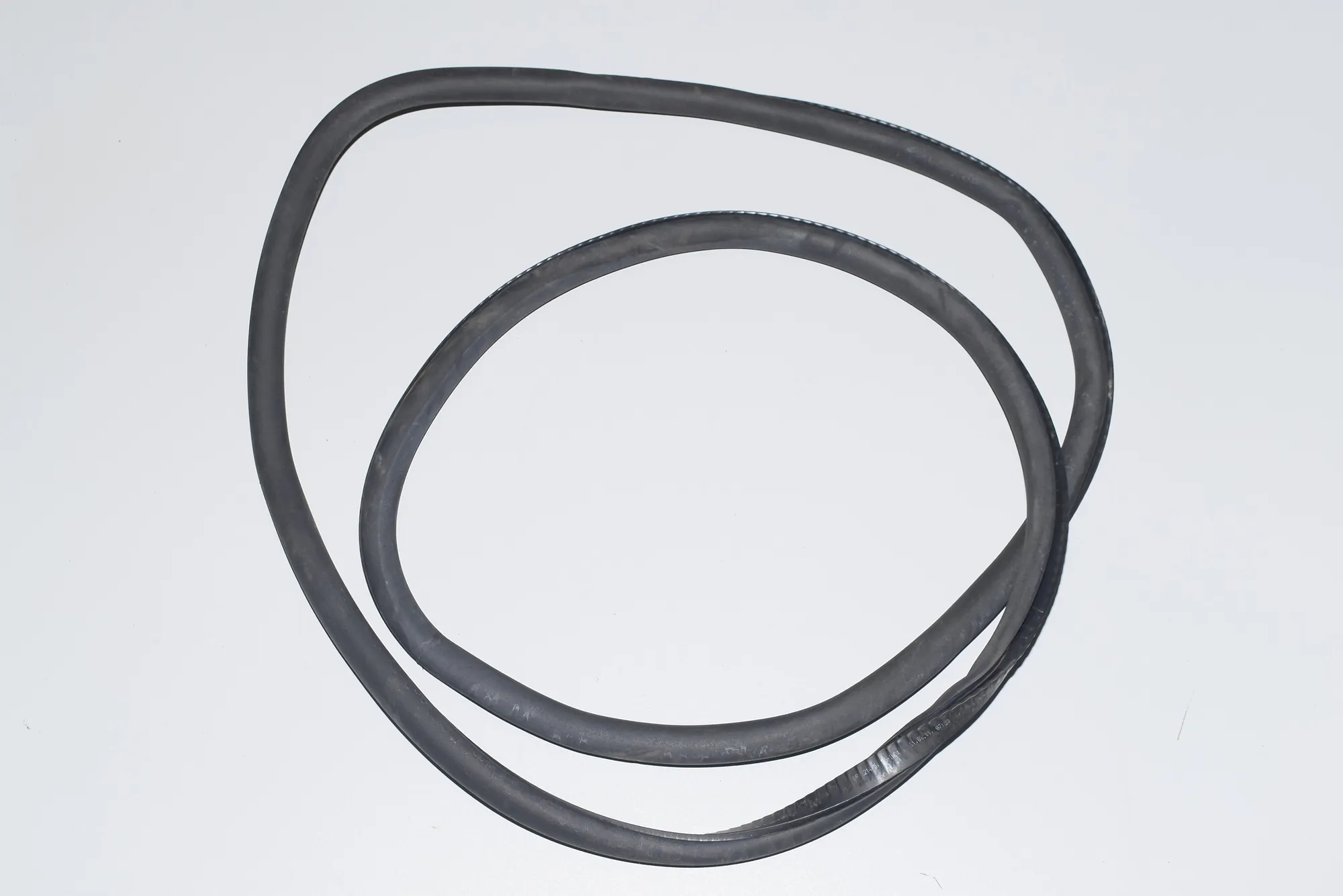 Rear Right Door Seal Rubber – OEM 7178029 · BMW 7 (F01, F02) BMW 7 (F01, F02) 2011 – 3
