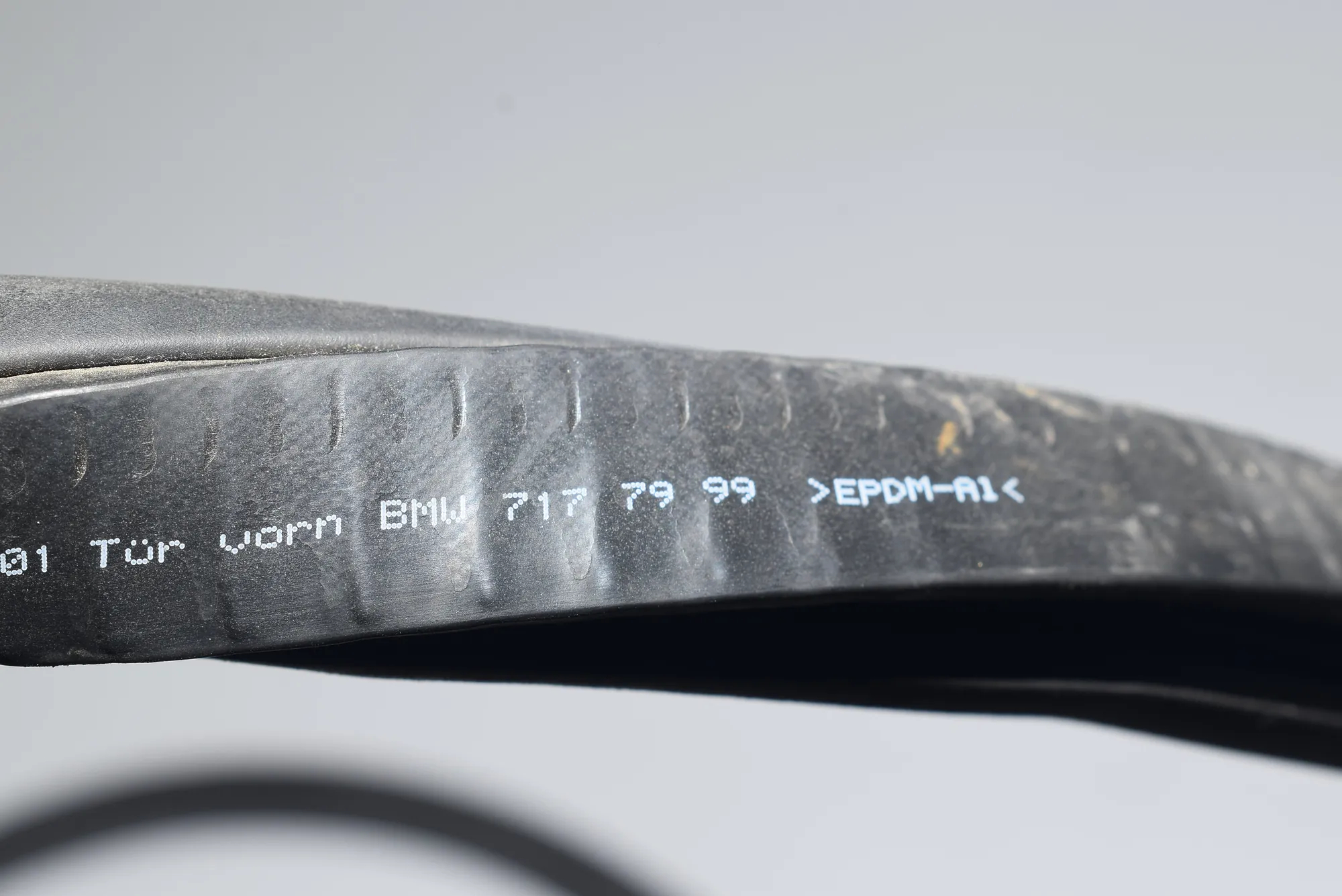 Front Right Door Seal Rubber – OEM 7177999 · BMW 7 (F01, F02) BMW 7 (F01, F02) 2011 – 5
