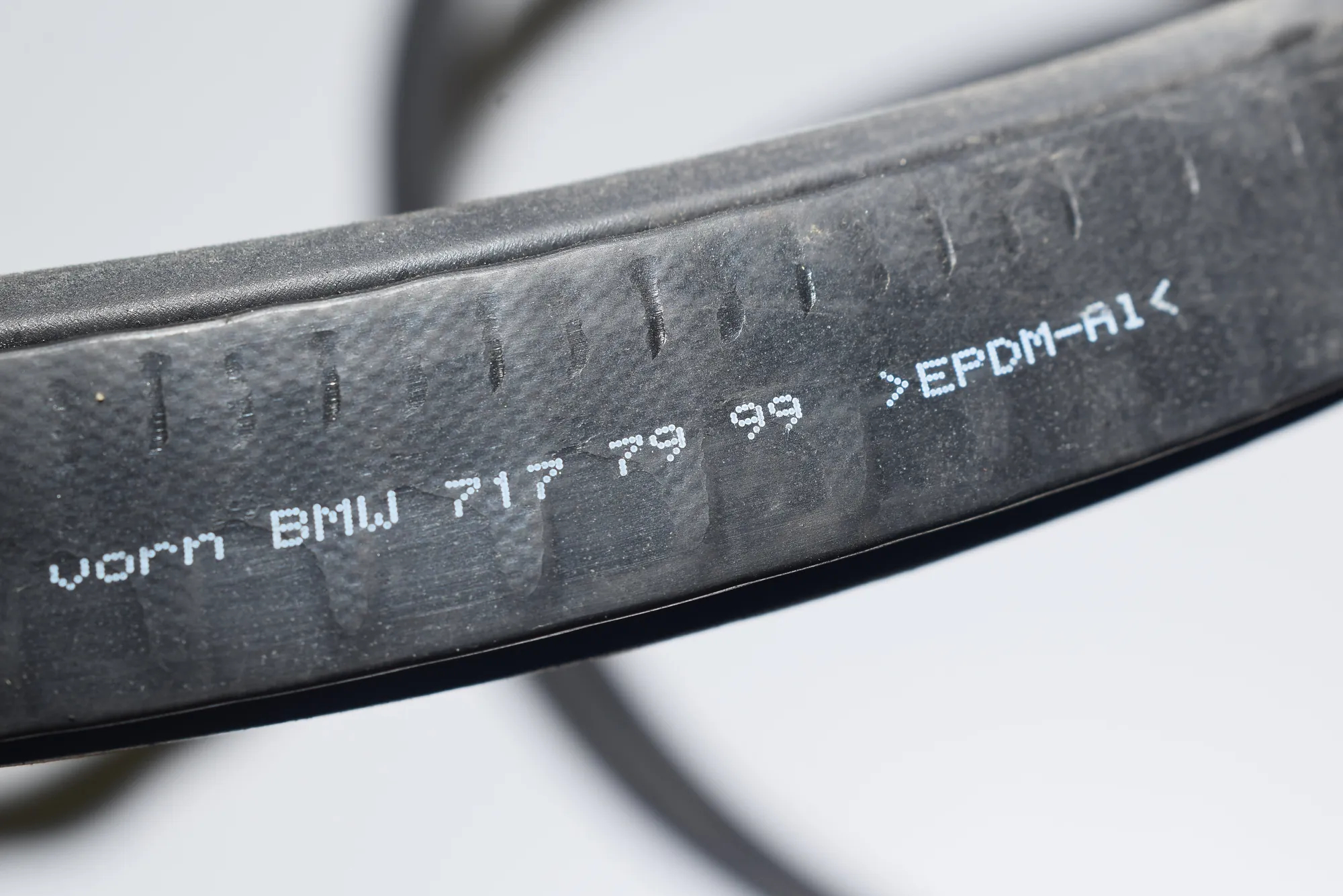 Front Left Door Seal Rubber – OEM 7177999 · BMW 7 (F01, F02) BMW 7 (F01, F02) 2011 – 5
