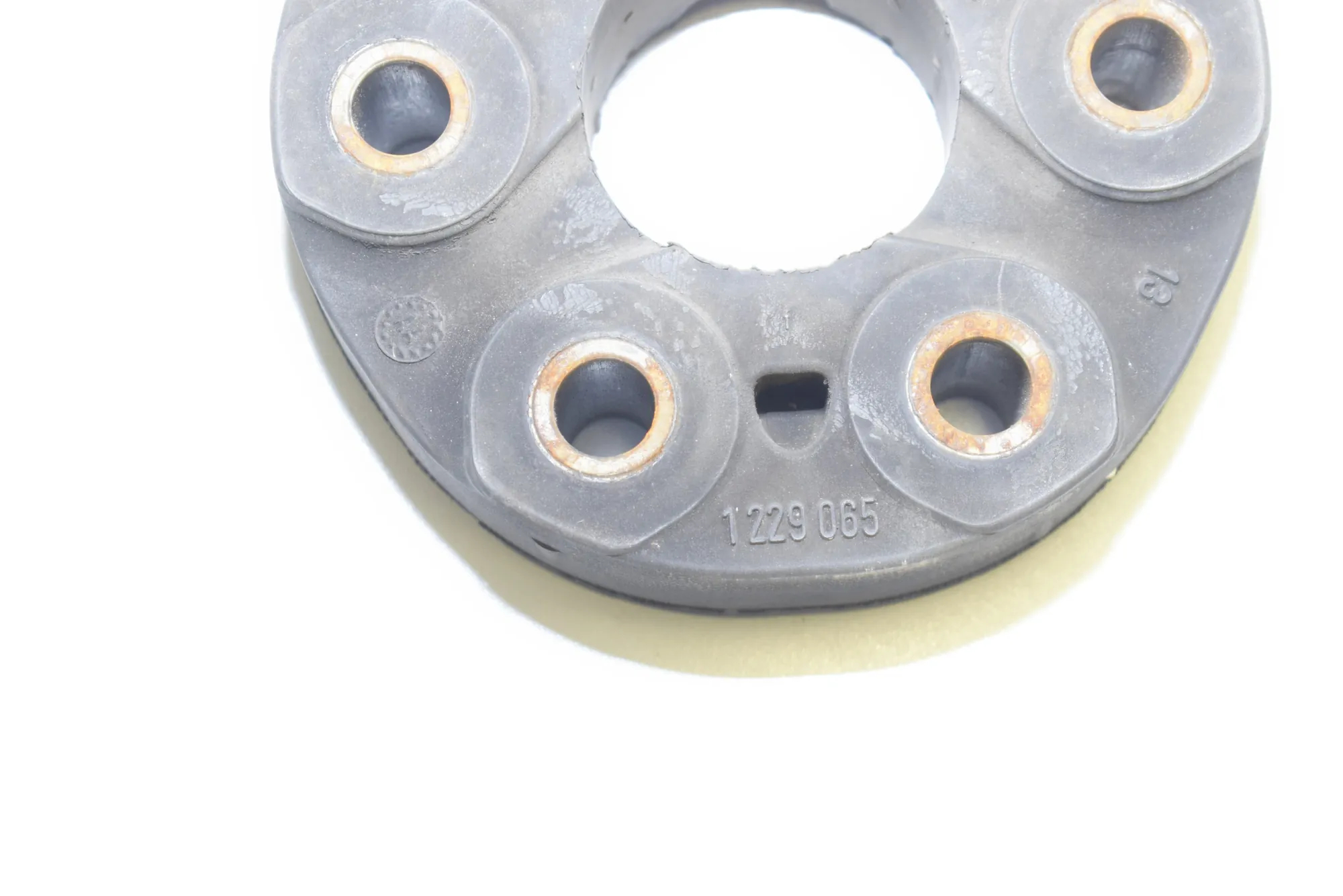 Propshaft Flange – OEM 1229065 · BMW 5 Touring (E39) 530 d 2003 – 5
