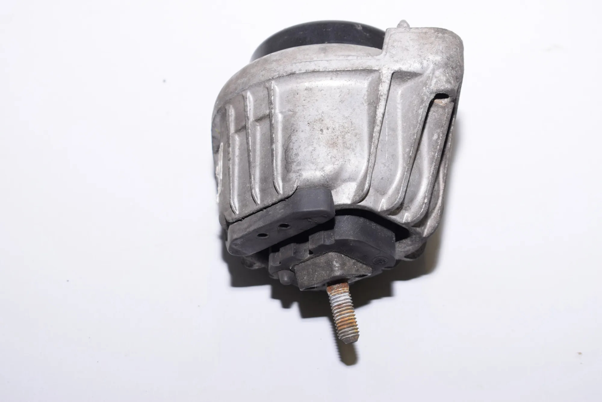 Left Side Engine Mount – OEM 139811 · BMW 1 (E87) 118 d 2008 – 3
