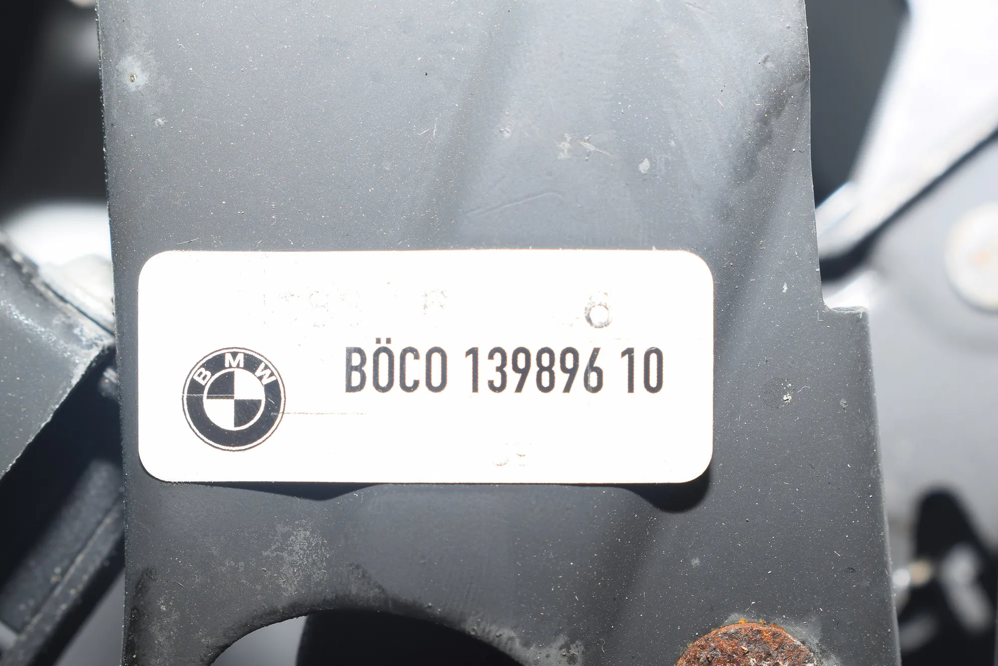 Bonnet Lock – OEM 139896 · BMW 7 (F01, F02) BMW 7 (F01, F02) 730 d 2008 – 6