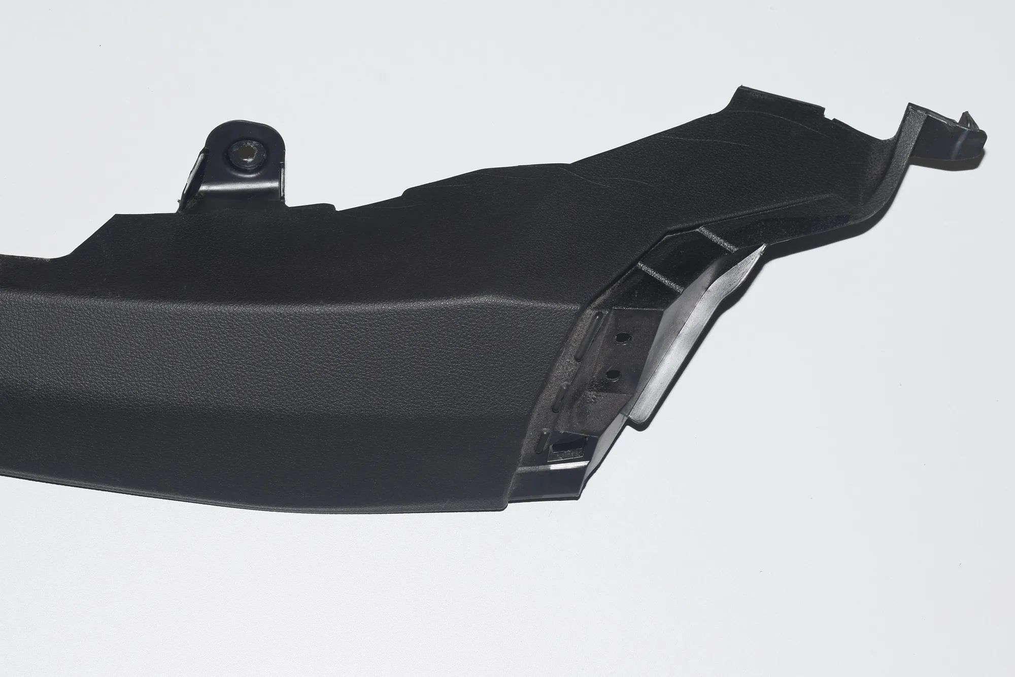 Rear Left Pillar Trim – OEM 9112885 · BMW 7 (F01, F02) 750 d xDrive 2013 – 4