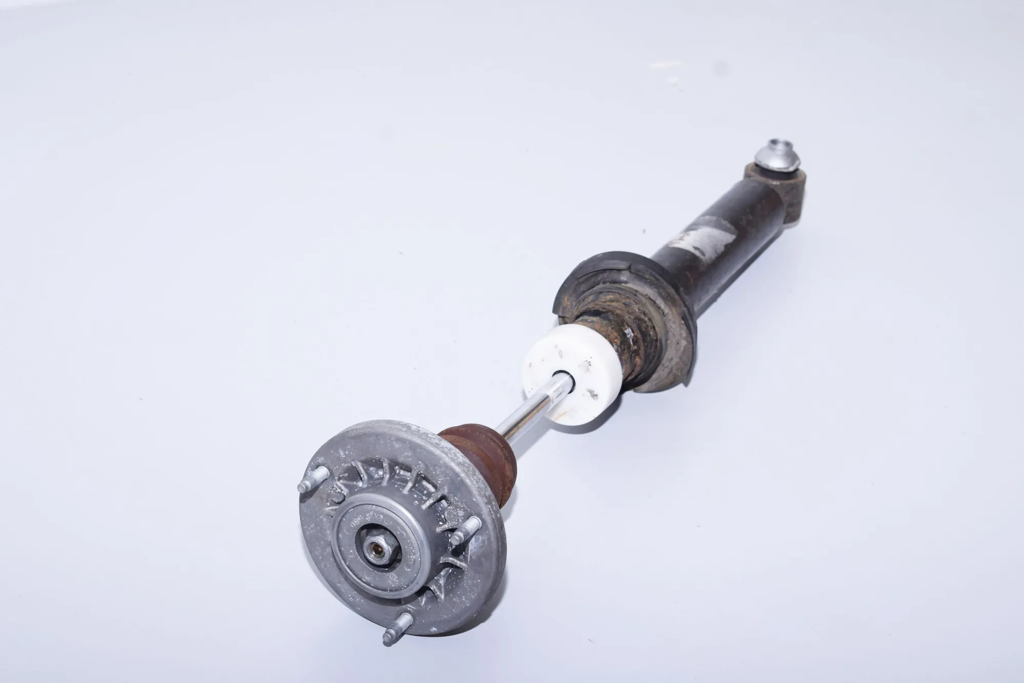 Rear Right Shock Absorber · BMW 5 (F10) 520 d 2010 – 4