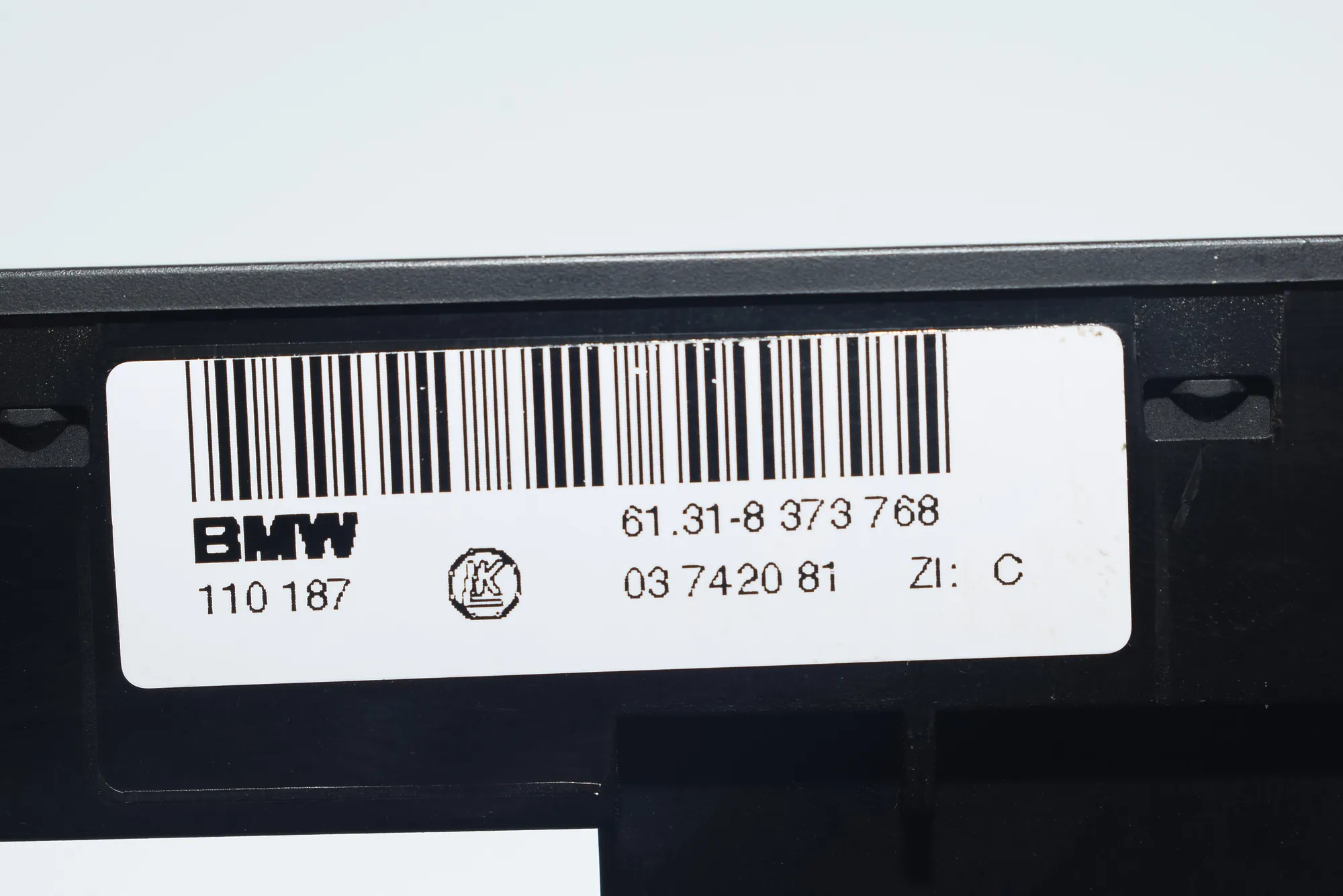 Button Switch Panel – OEM 8373768 · BMW 5 Touring (E39) 525 d 2000 – 5