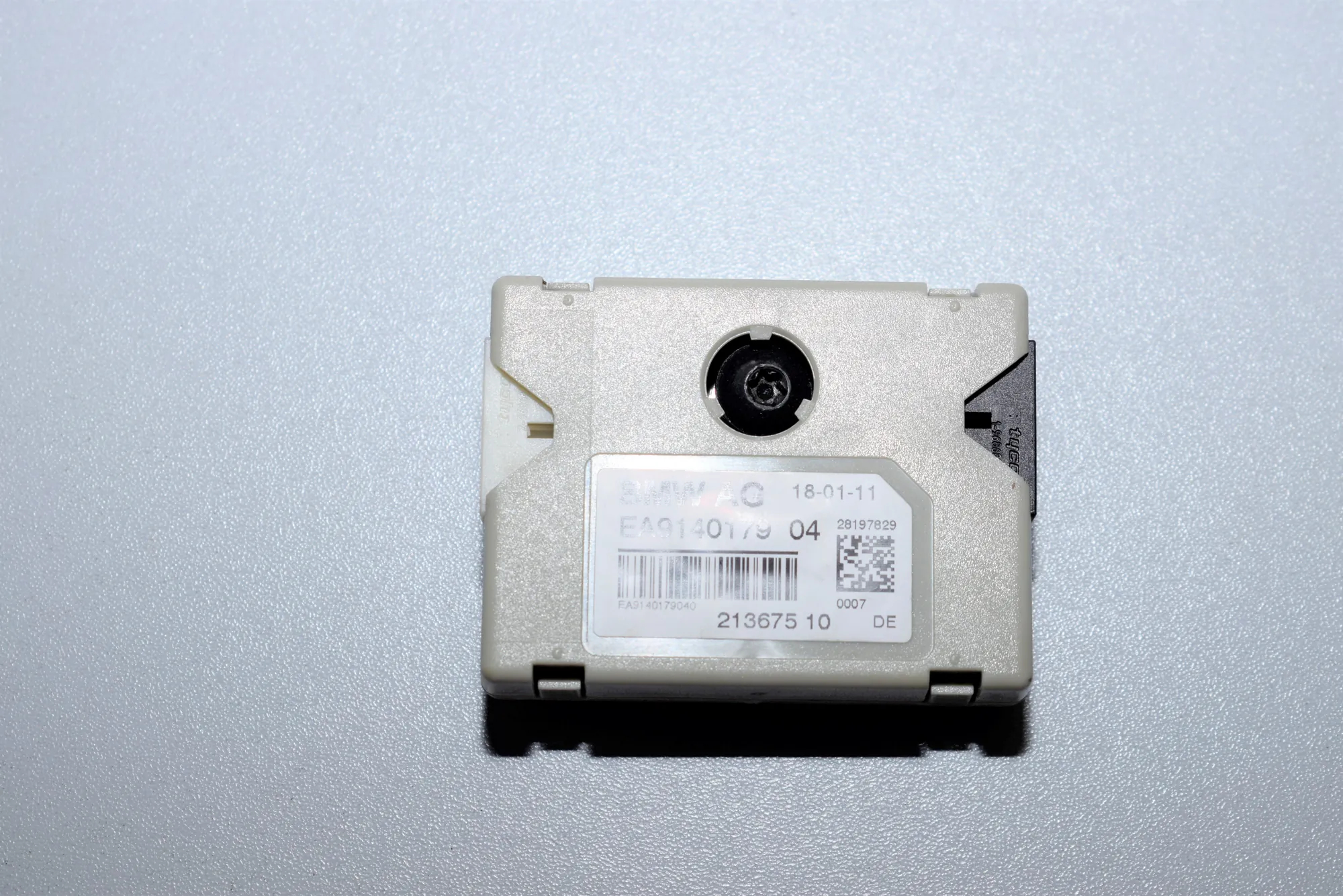 Antenna Amplifier – OEM 9140179 · BMW 7 (F01, F02) 730 d 2011