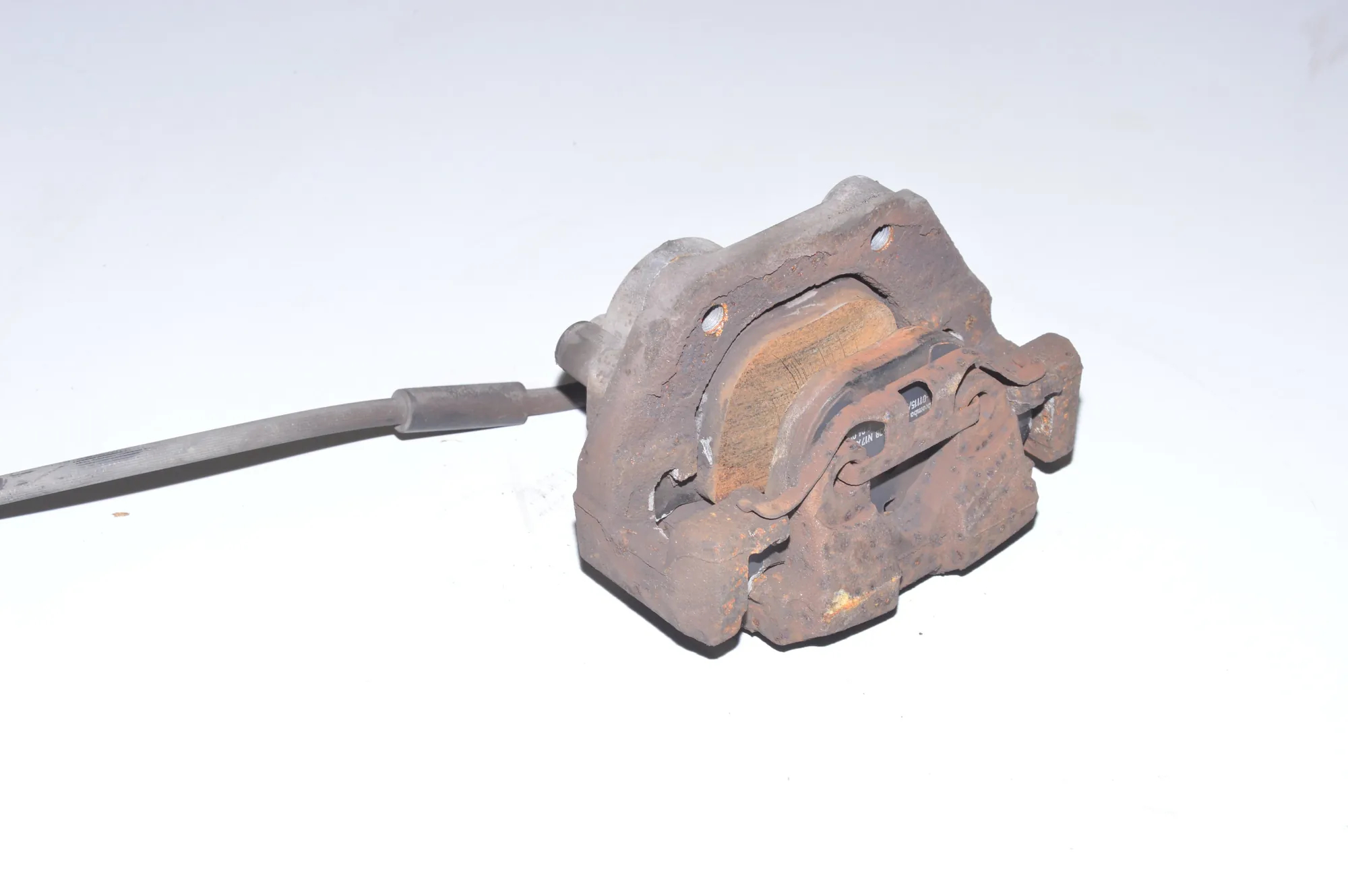 Rear Left Brake Caliper · BMW 7 (F01, F02) 730 d 2011 – 3