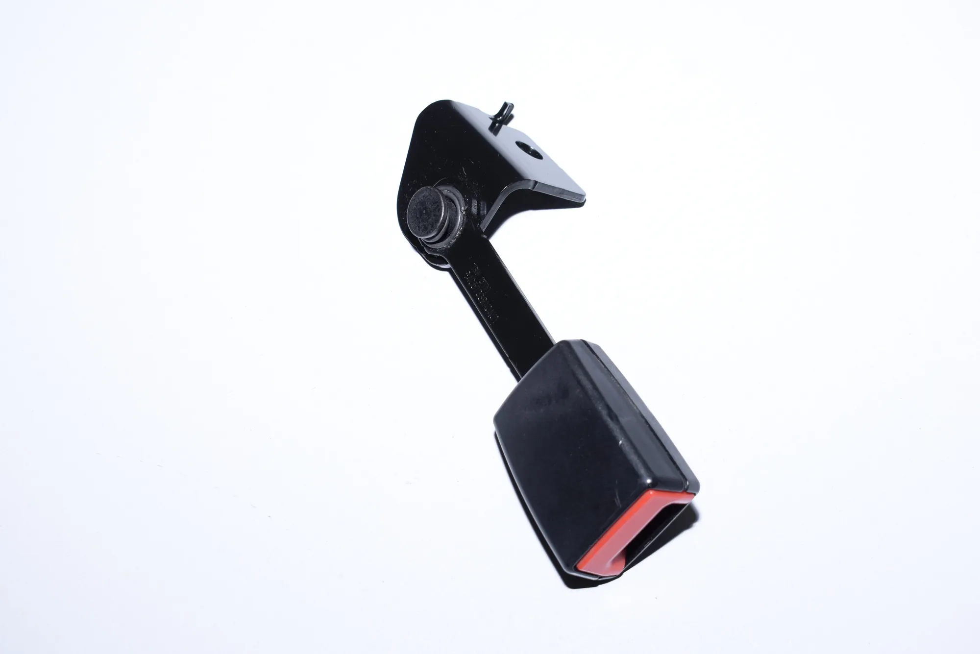 Rear Right Seat Buckle – OEM 7220858 · BMW 7 (F01, F02) 730 d 2011 – 4