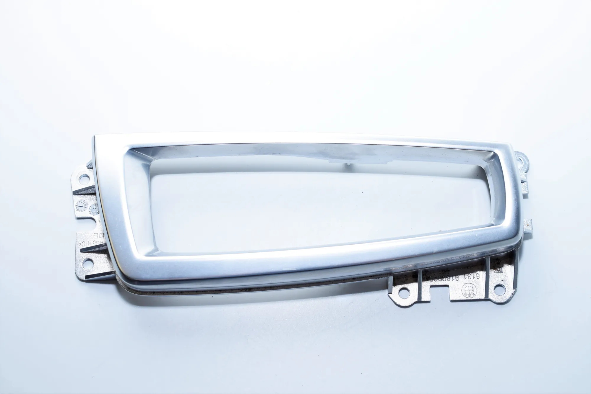 Gear Shifting Level Plastic Trim – OEM 9189065 · BMW 7 (F01, F02) 730 d 2011
