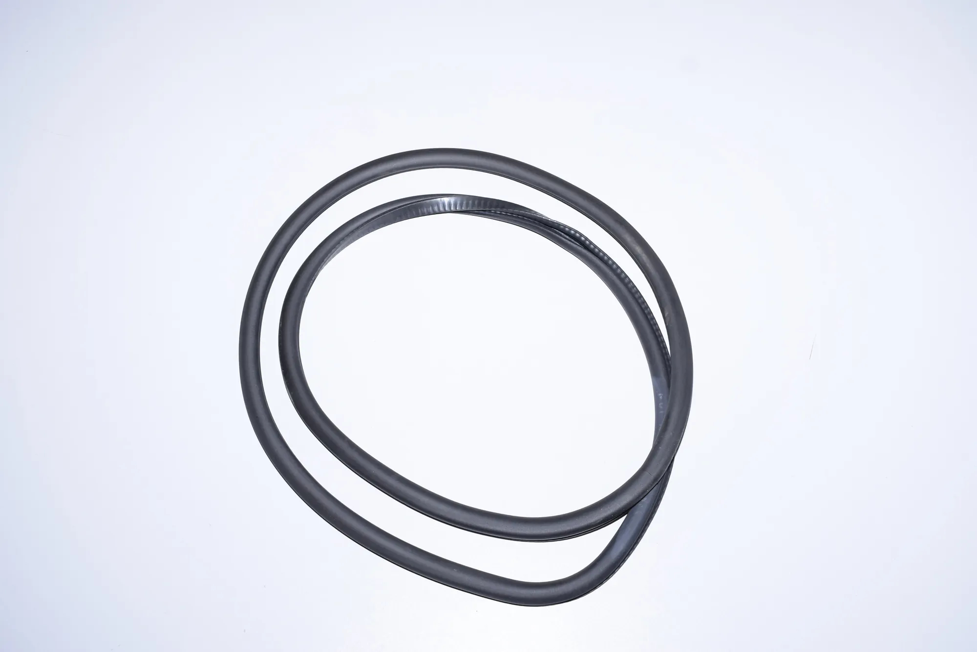 Front Left Door Seal Rubber – OEM 7177999 · BMW 7 (F01, F02) 730 d 2011 – 3
