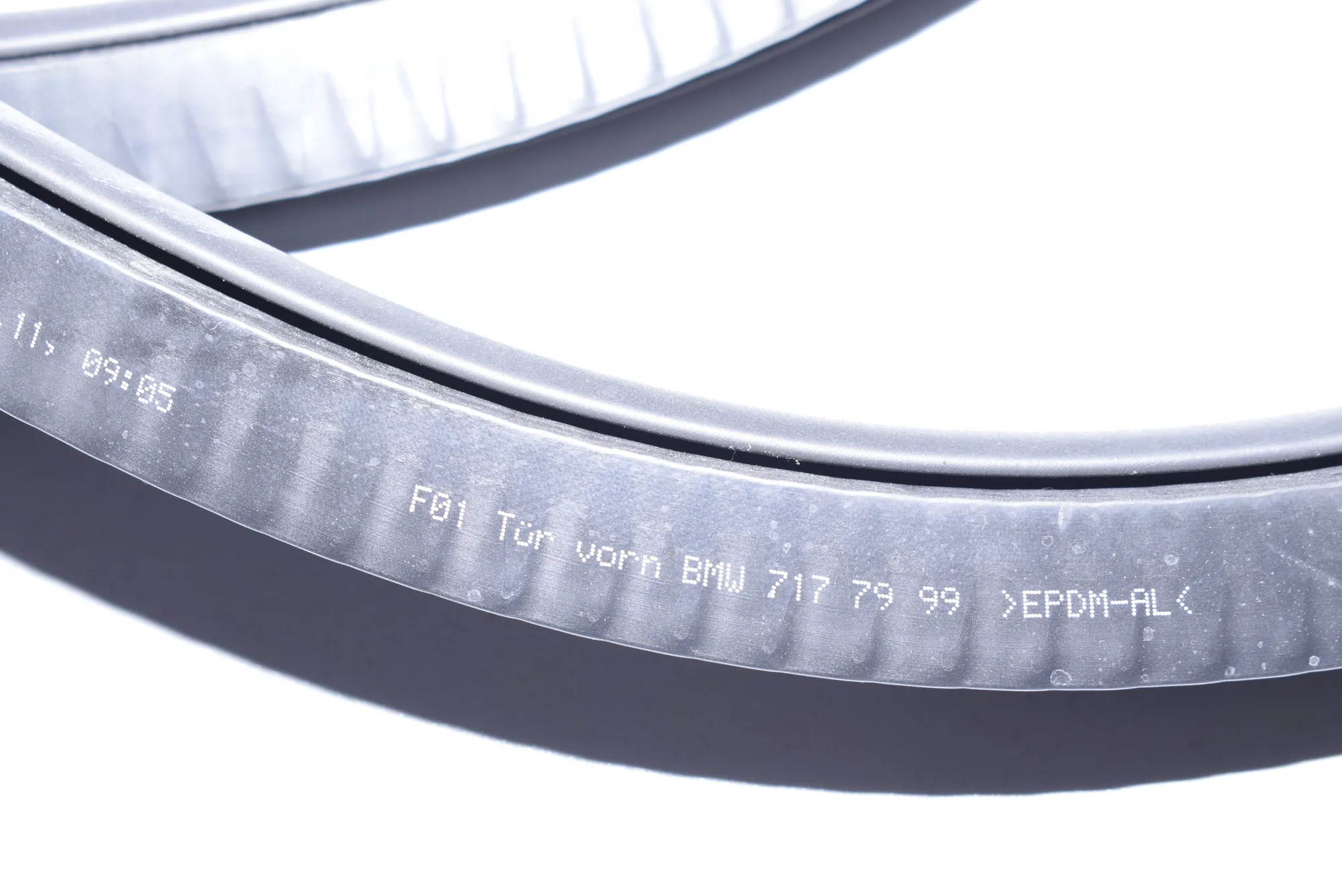 Front Right Door Seal Rubber – OEM 7177999 · BMW 7 (F01, F02) 730 d 2011 – 5