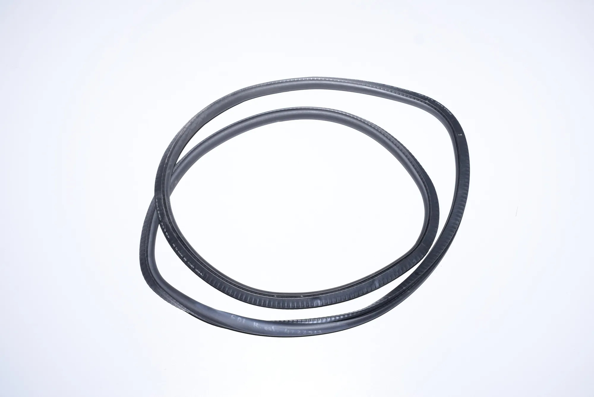 Rear Left Door Seal Rubber – OEM 7178029 · BMW 7 (F01, F02) 730 d 2011 – 2