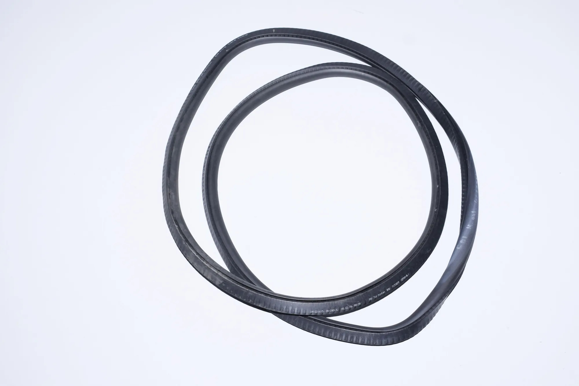Rear Left Door Seal Rubber – OEM 7178029 · BMW 7 (F01, F02) 730 d 2011 – 4