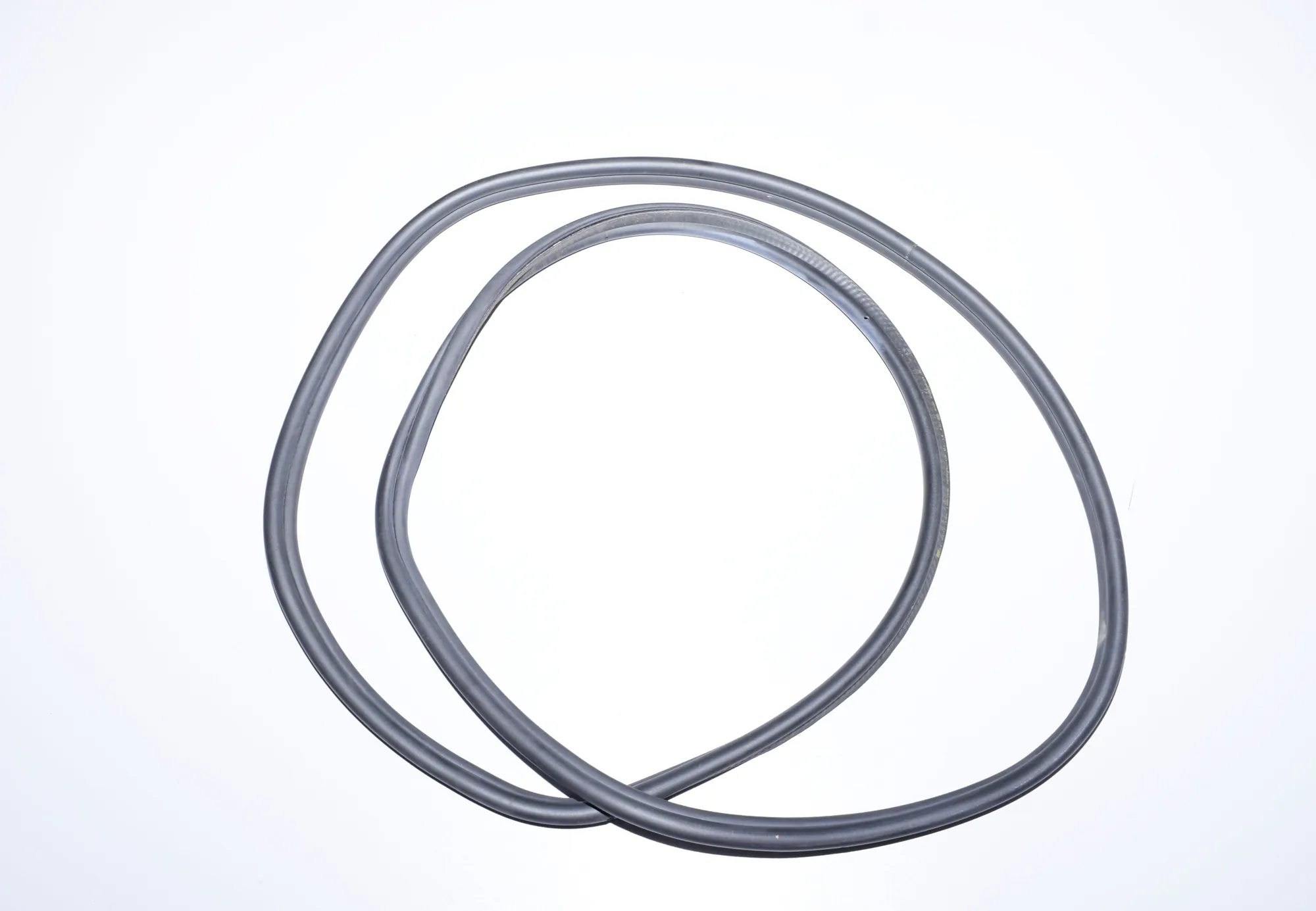 Tailgate Rubber Seal – OEM 7187307 · BMW 7 (F01, F02) 730 d 2011
