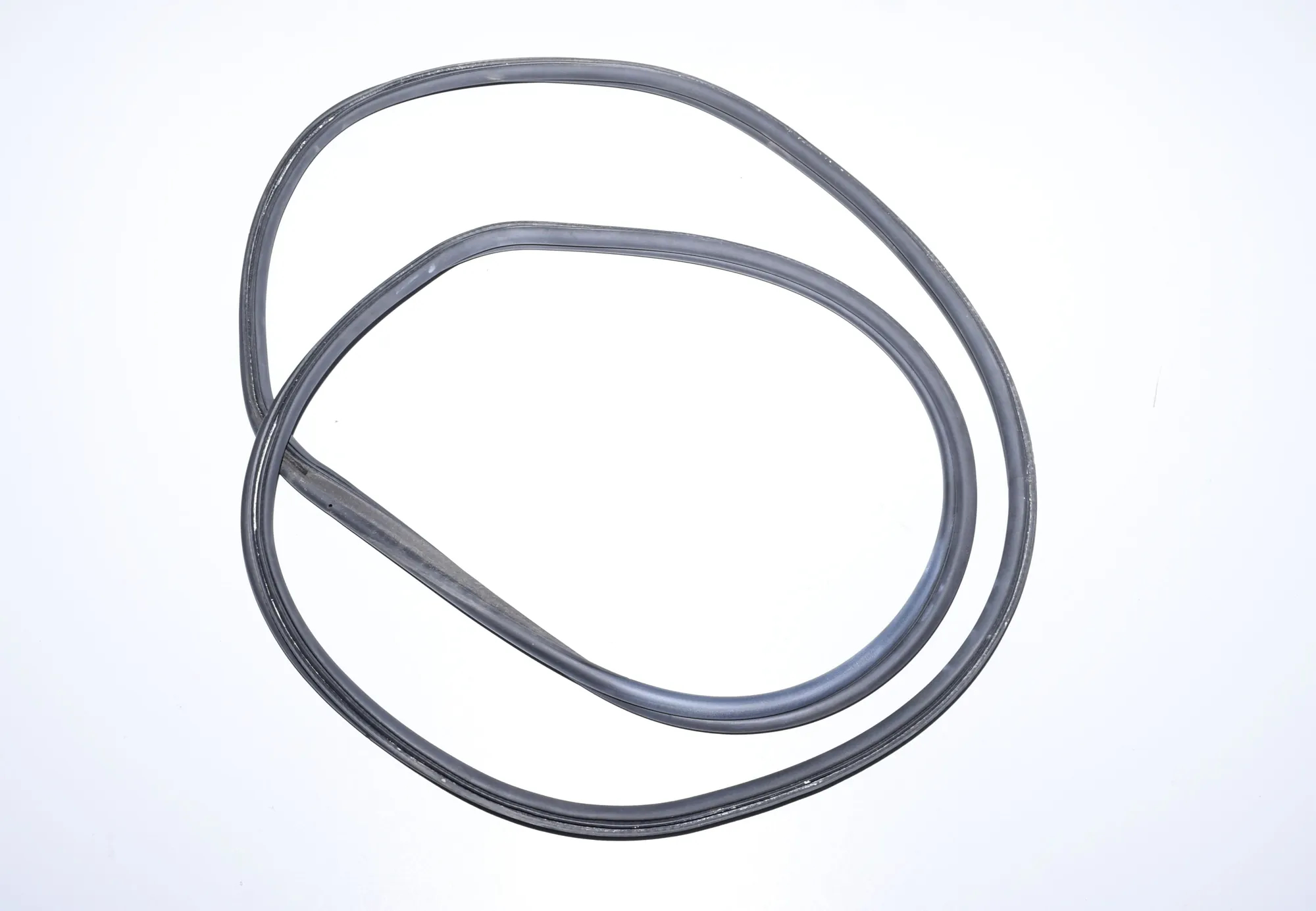 Tailgate Rubber Seal – OEM 7187307 · BMW 7 (F01, F02) 730 d 2011 – 3