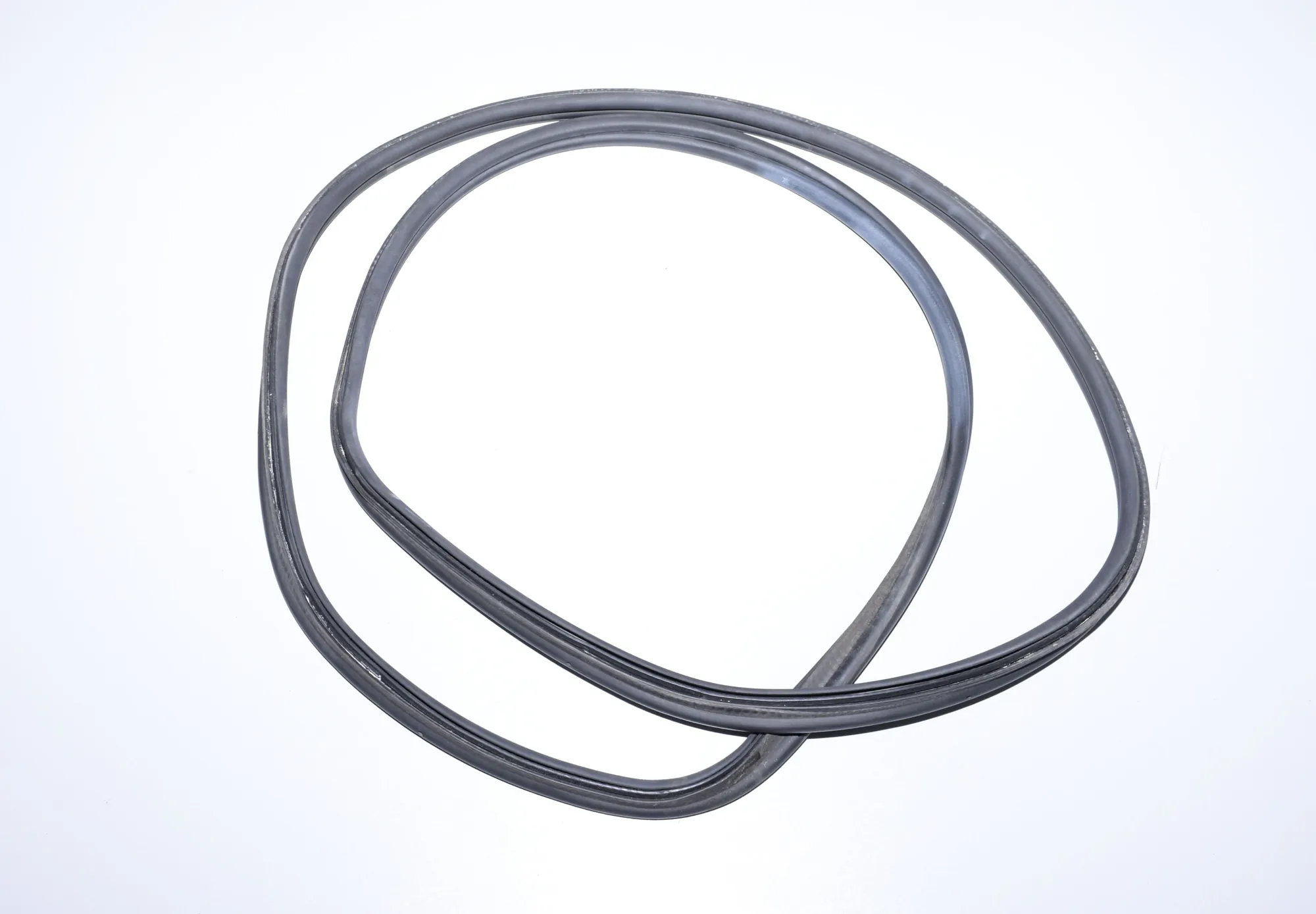 Tailgate Rubber Seal – OEM 7187307 · BMW 7 (F01, F02) 730 d 2011 – 4