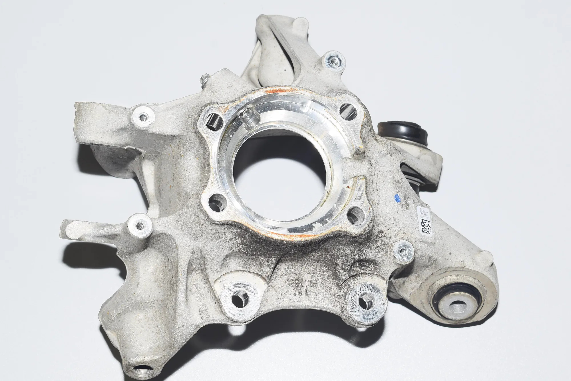 Rear Left Wheel Hub Spindle – OEM 6865661 · BMW 7 (G11, G12) BMW 7 (G11, G12) M 760 Li xDrive 2016