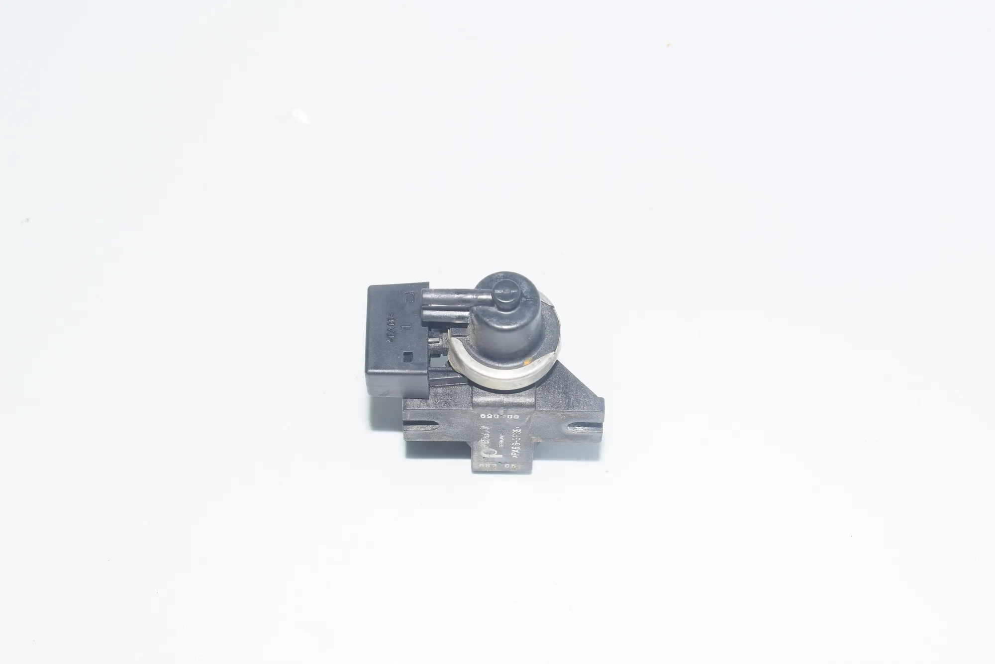 Solenoid Valve – OEM 2247906 · BMW 5 Touring (E39) 530 d 2000 – 4