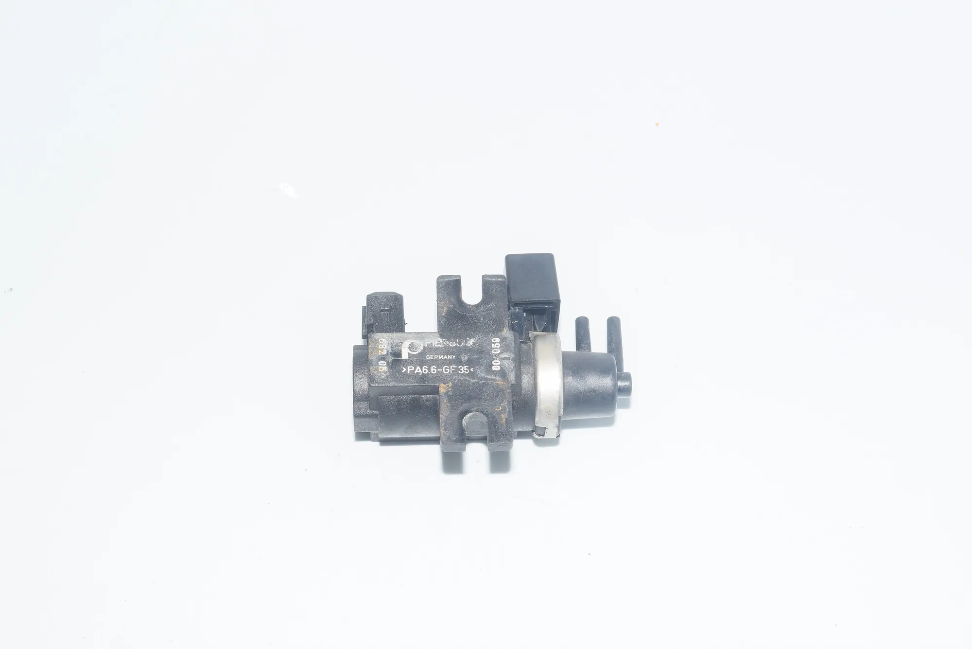 Solenoid Valve – OEM 2247906 · BMW 5 Touring (E39) 530 d 2000 – 3