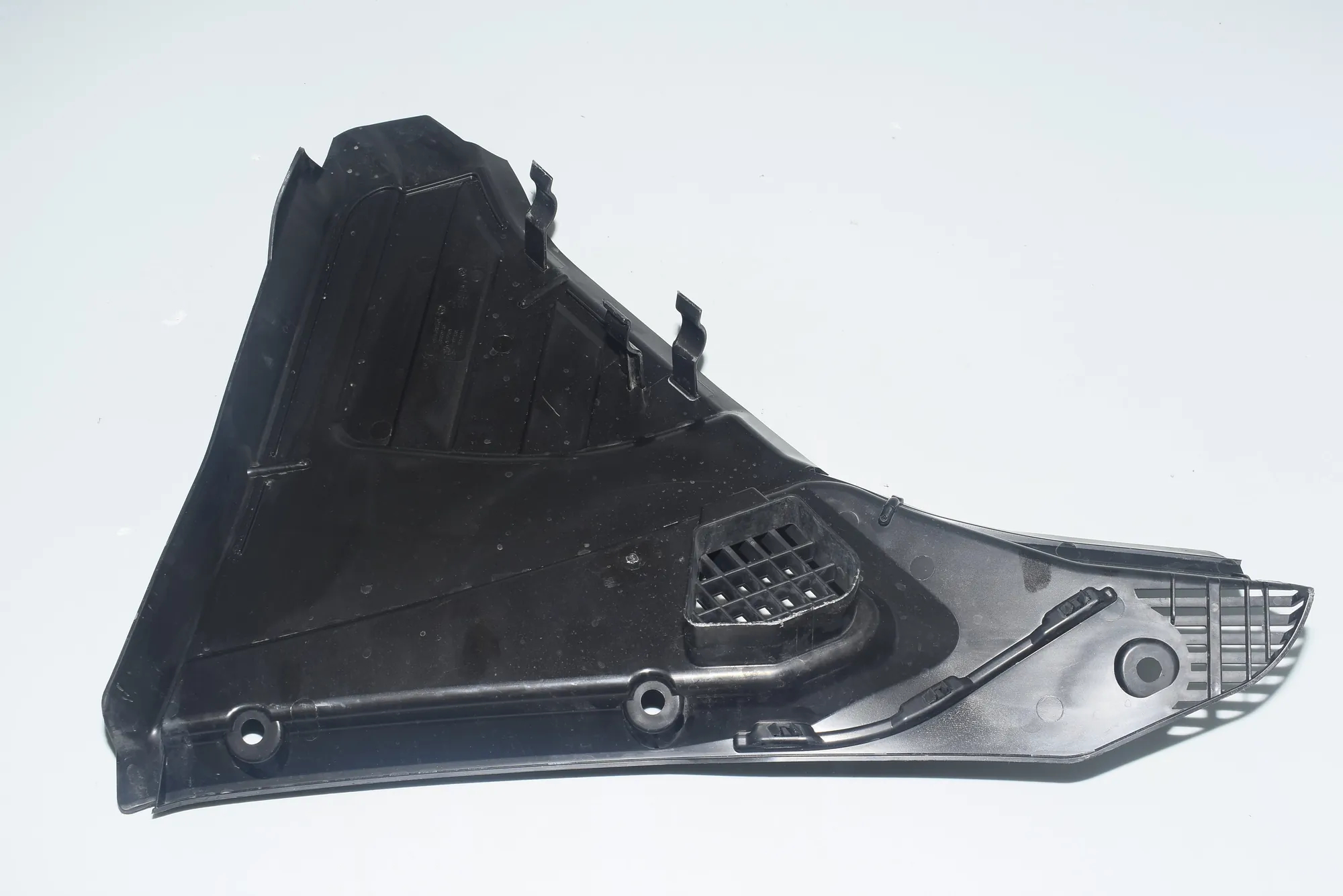 Other Body Parts – OEM 6987601 · BMW 7 (F01, F02) 730 d 2009 – 3