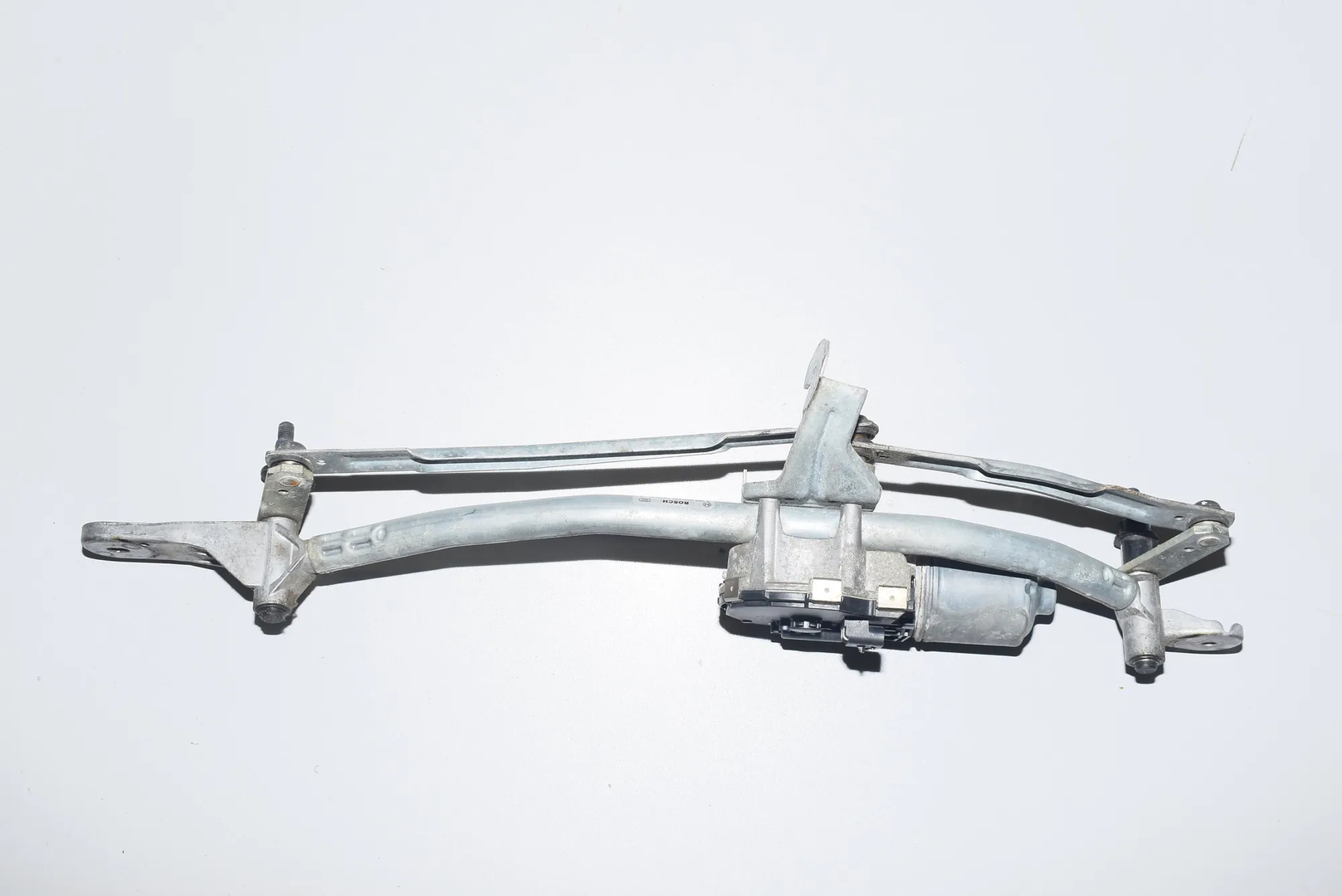 Front Windshield Wiper Mechanism – OEM 3397021220 · BMW 7 7 (F01, F02) (2008 - 2015) 730 d (2008 - 2012, 3.0 L, 180 kW) 2009