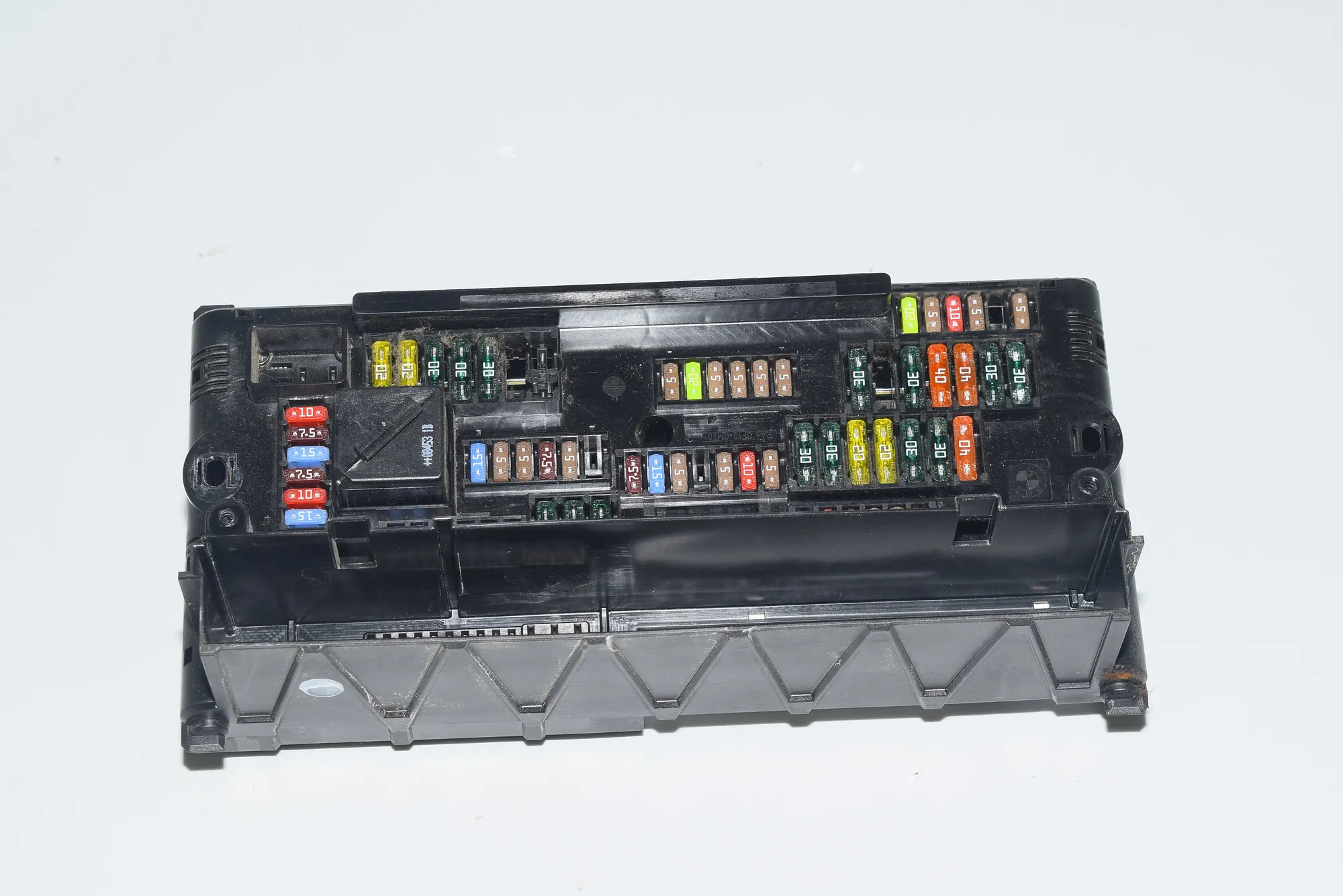 Fuse Box – OEM 9151320 · BMW 7 (F01, F02) 730 d 2009 – 4