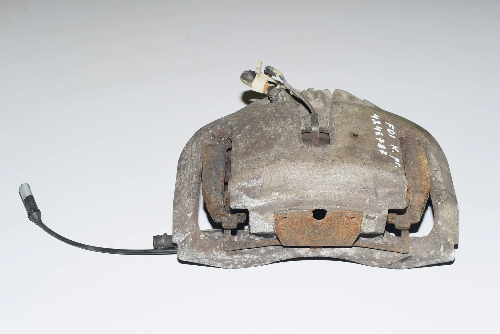 Front Left Brake Caliper · BMW 7 7 (F01, F02) (2008 - 2015) 730 d (2008 - 2012, 3.0 L, 180 kW) 2009 – 2