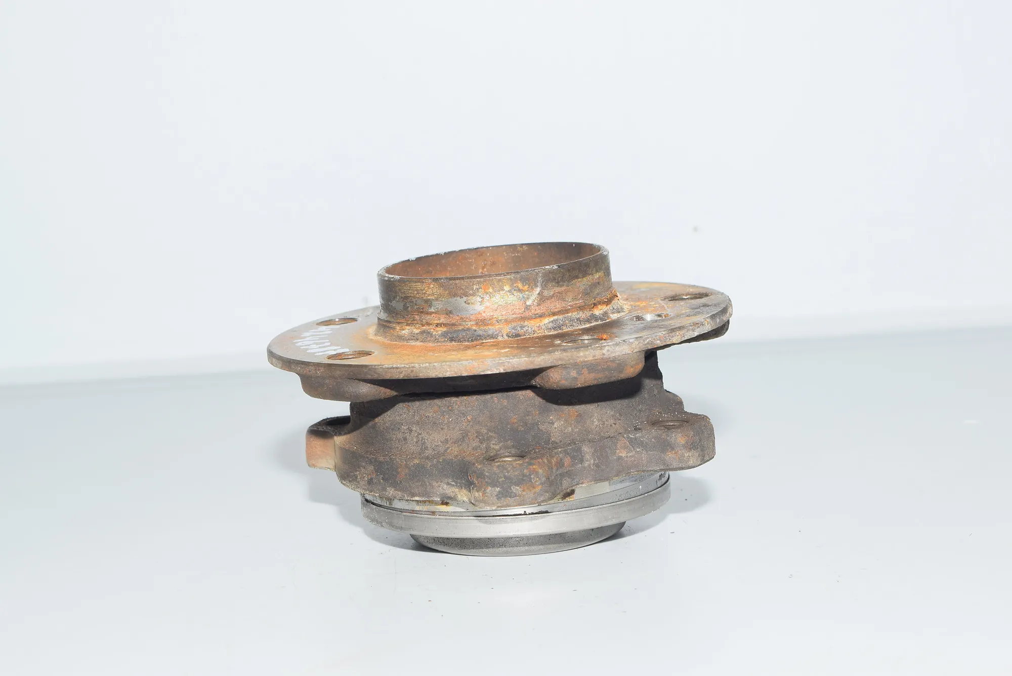 Front Right Wheel Bearing – OEM 6775771 · BMW 7 (F01, F02) 730 d 2009 – 2