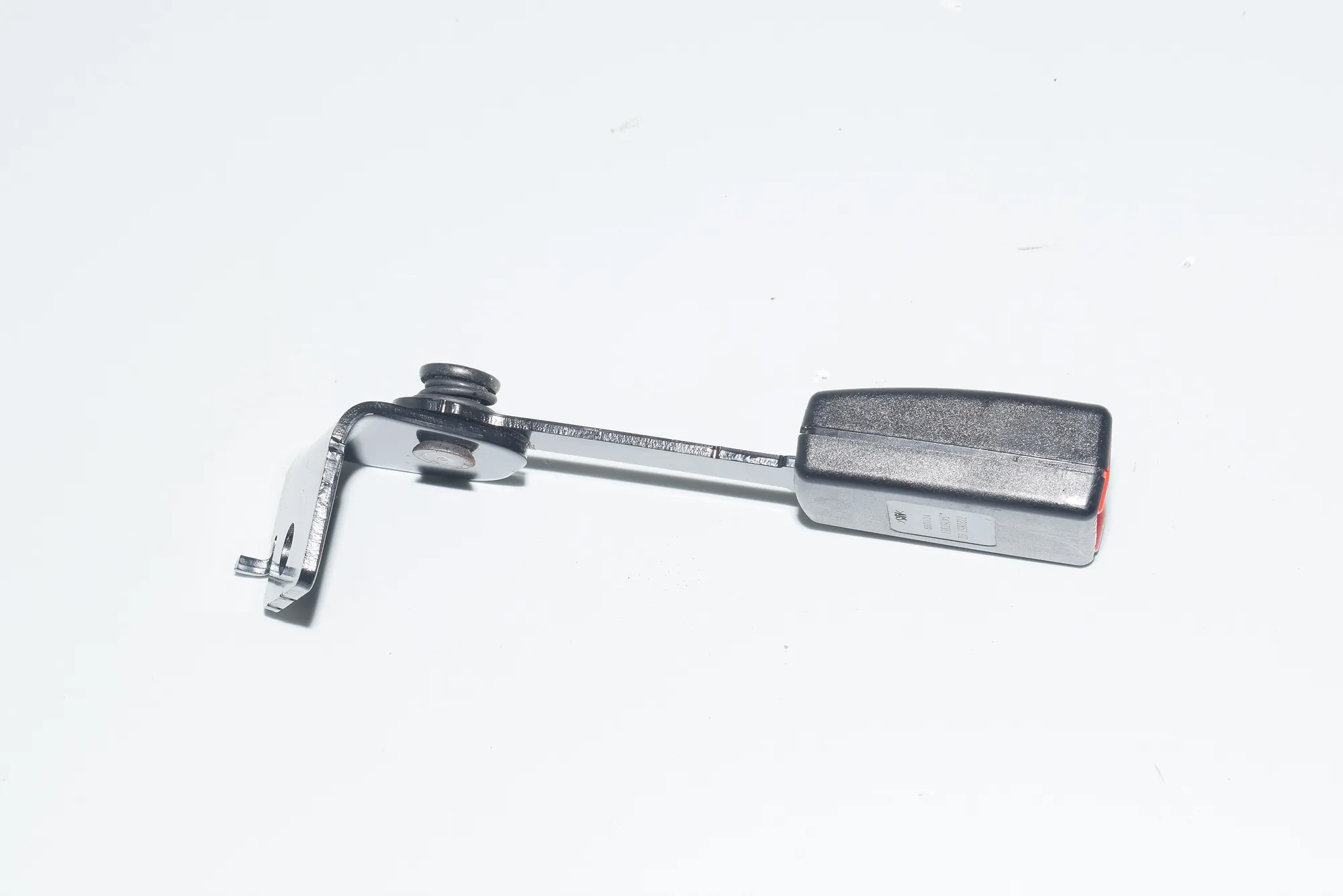 Rear Right Seat Buckle – OEM 7220857 · BMW 7 (F01, F02) 730 d 2009
