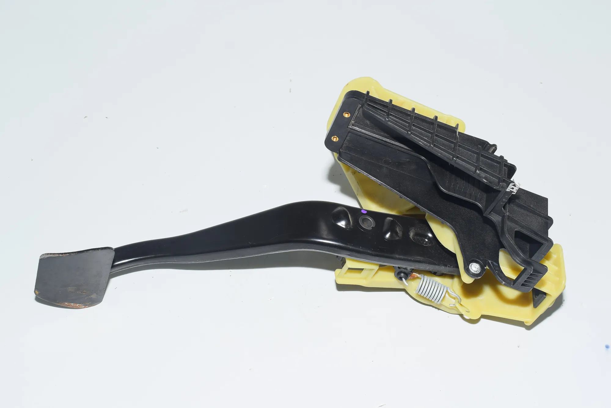 Brake Pedal – OEM 6775368 · BMW 7 (F01, F02) 730 d 2009