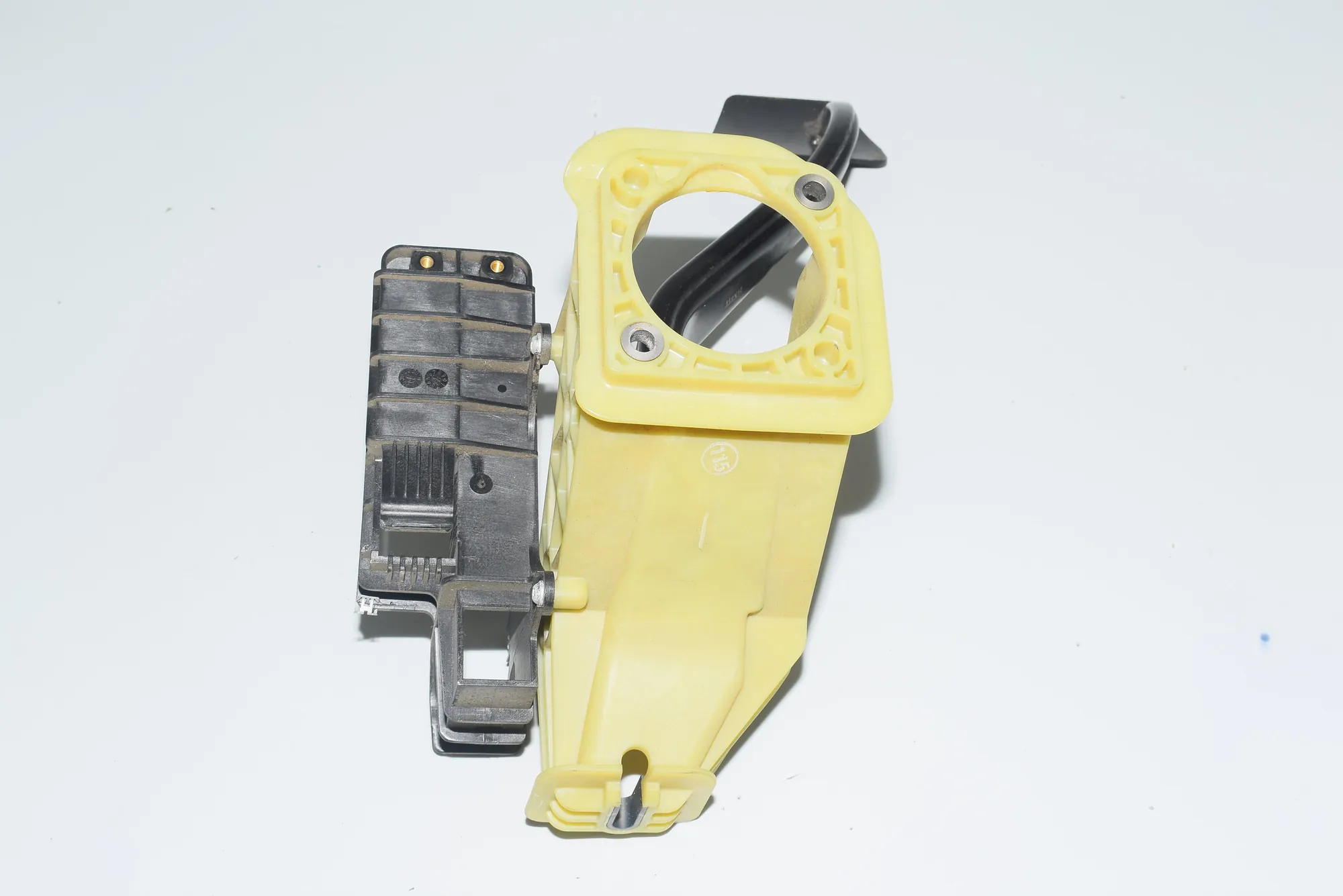 Brake Pedal – OEM 6775368 · BMW 7 (F01, F02) 730 d 2009 – 3